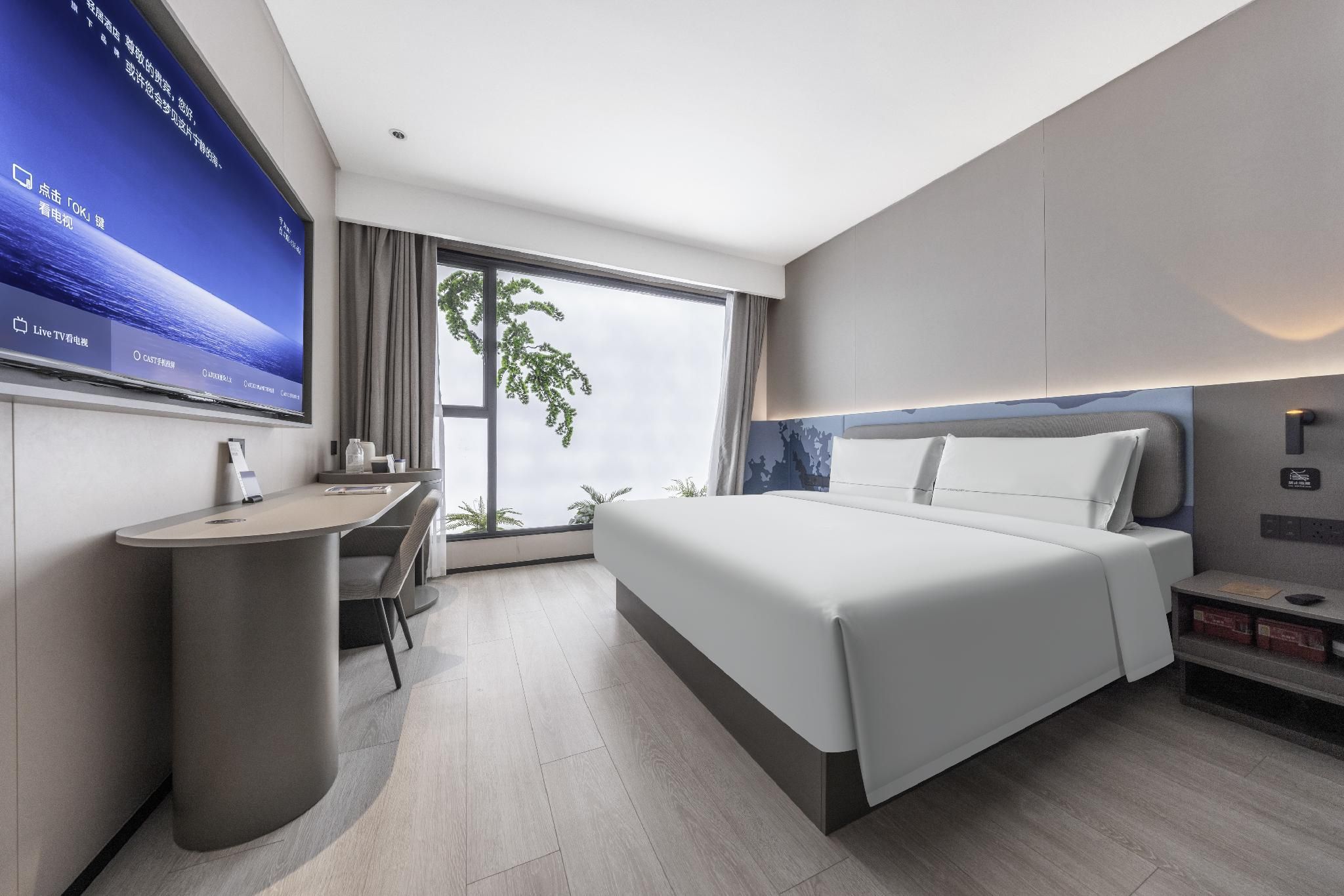 Comfort Queen Room
