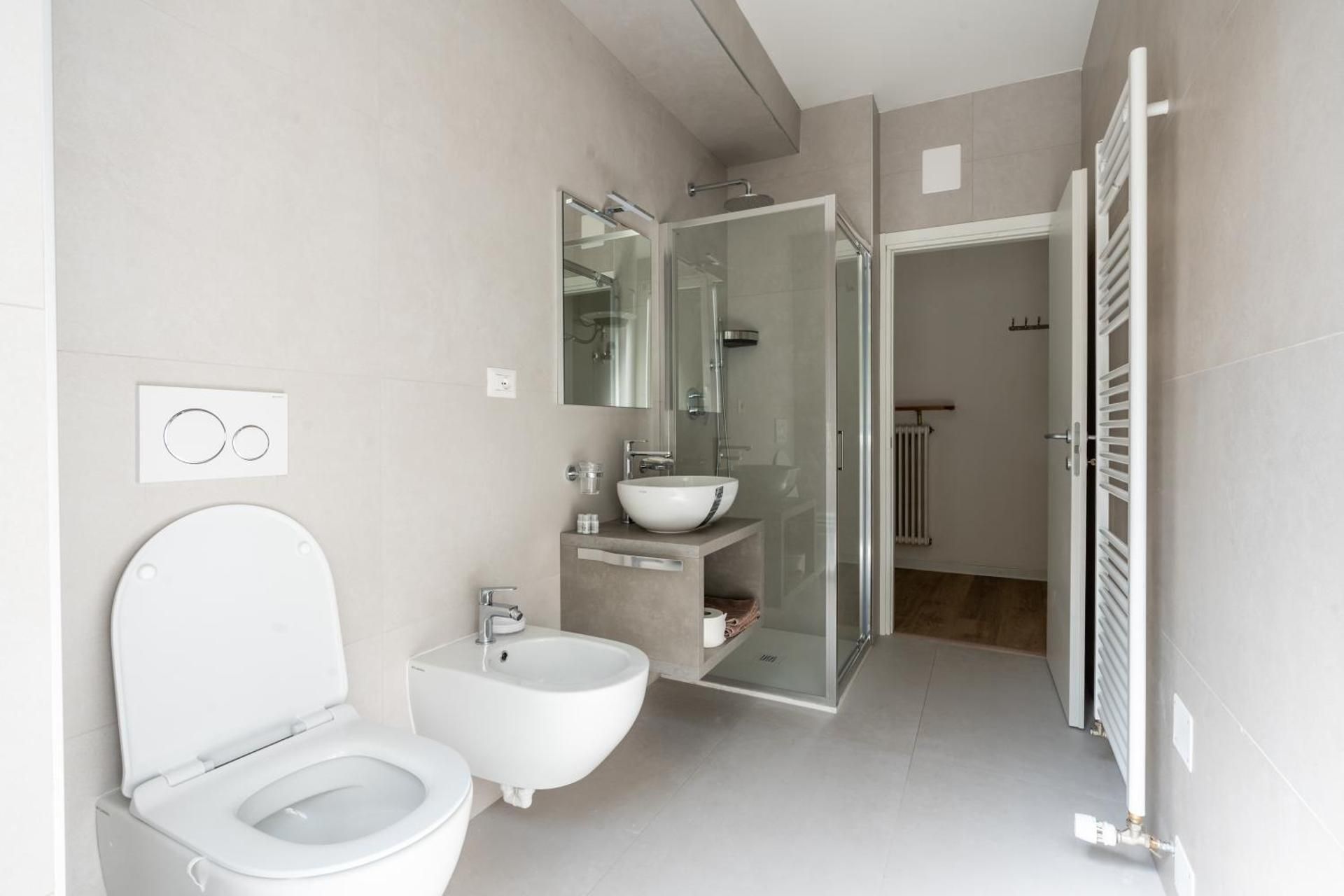 Quadruple Room with Private Bathroom