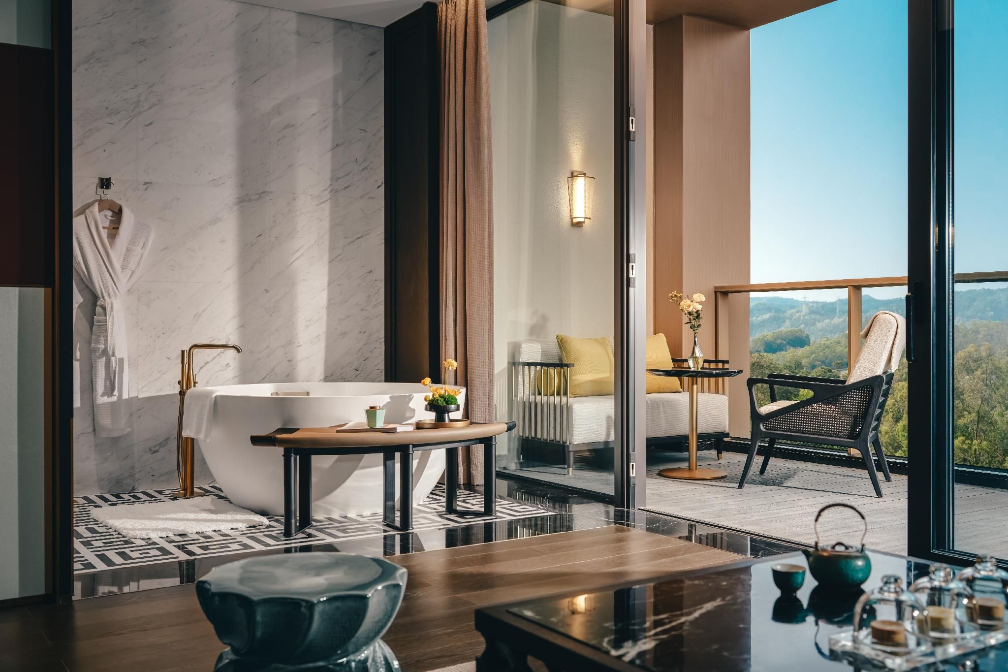 Mountain View Premier Room - Balcony