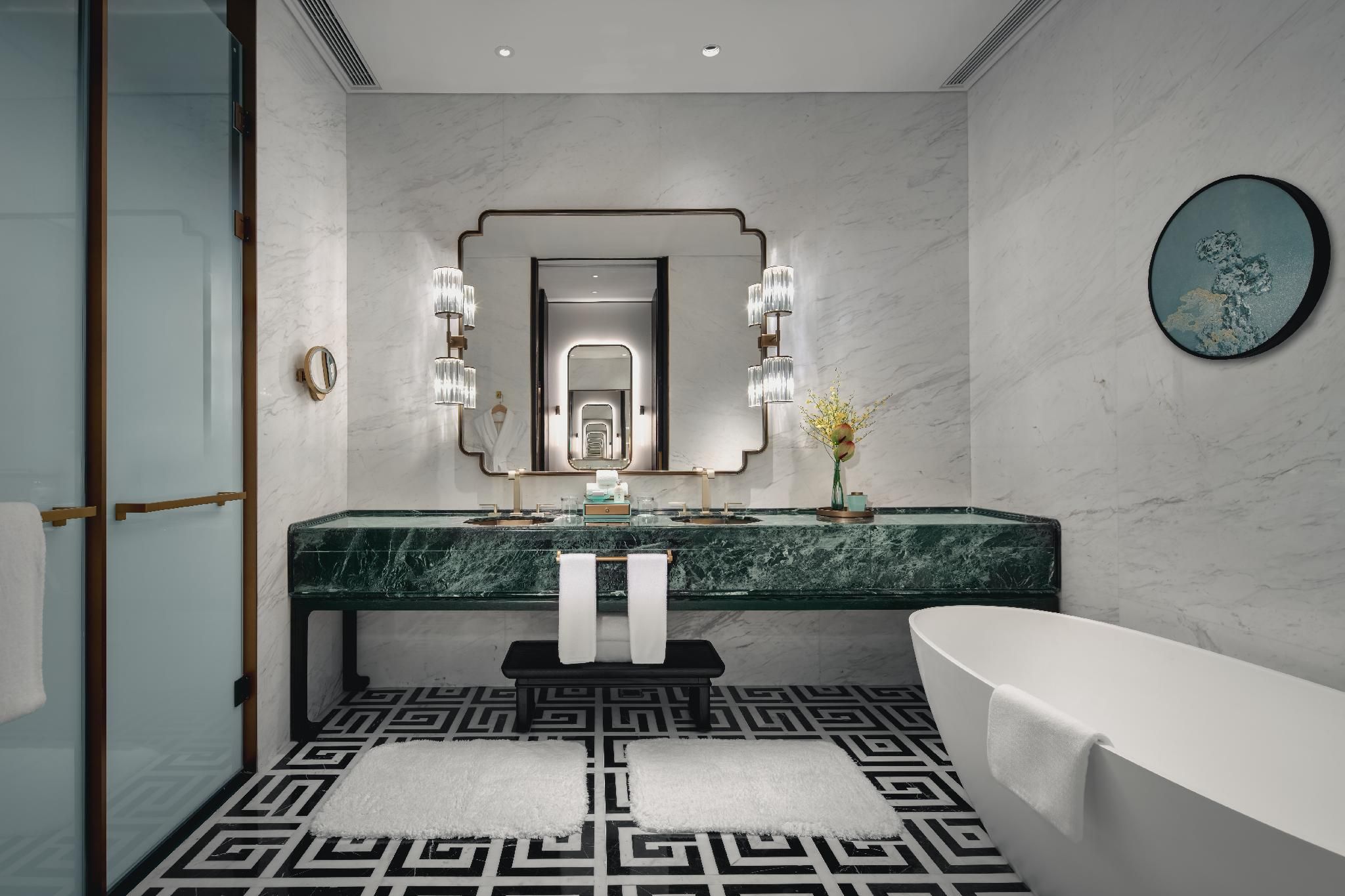 Suite - 2 Beds 1 Extra with Kitchen and Washing Machine