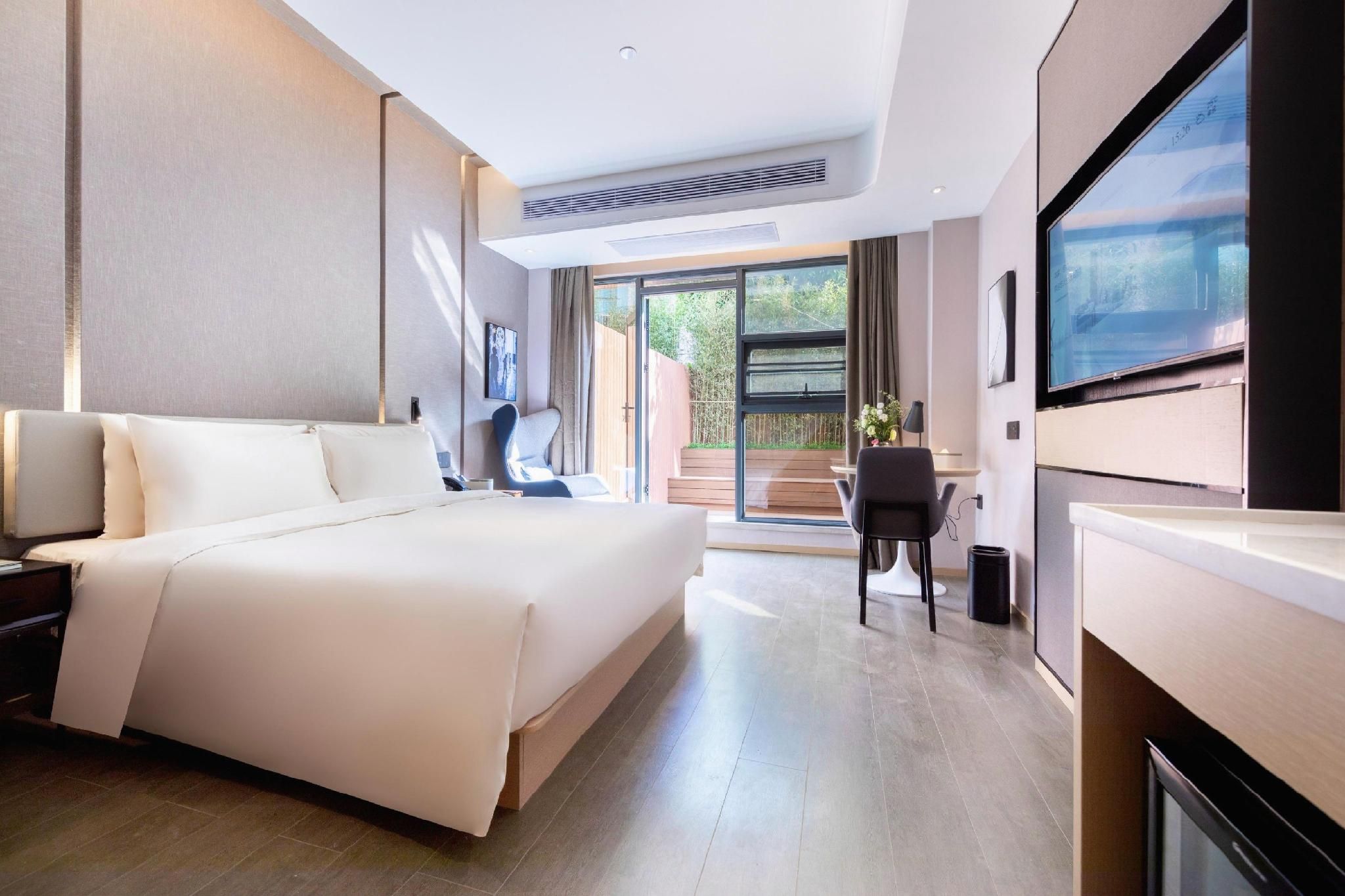 Atour - Executive King Room with Garden View