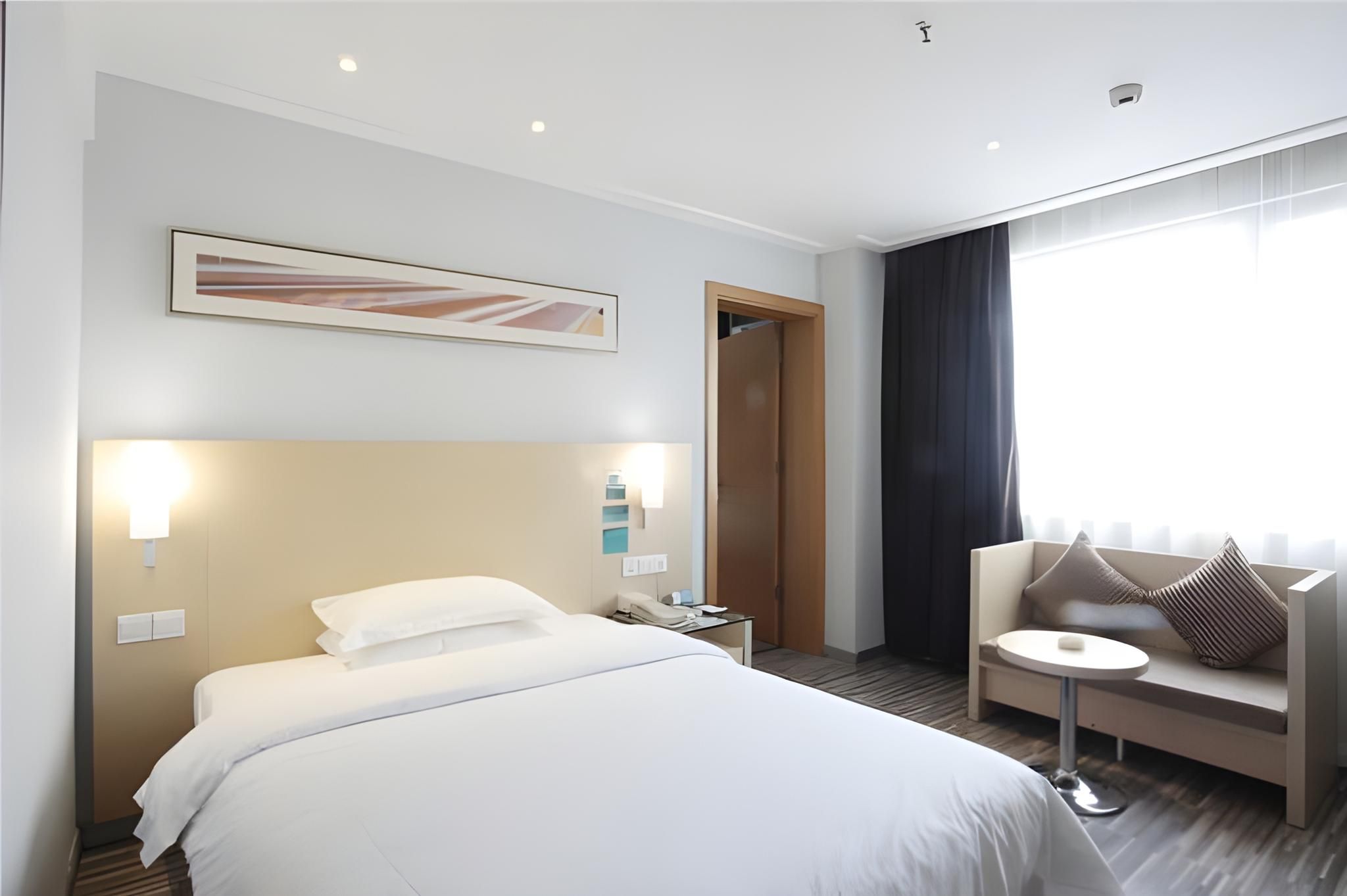 Dossen - City Family Room