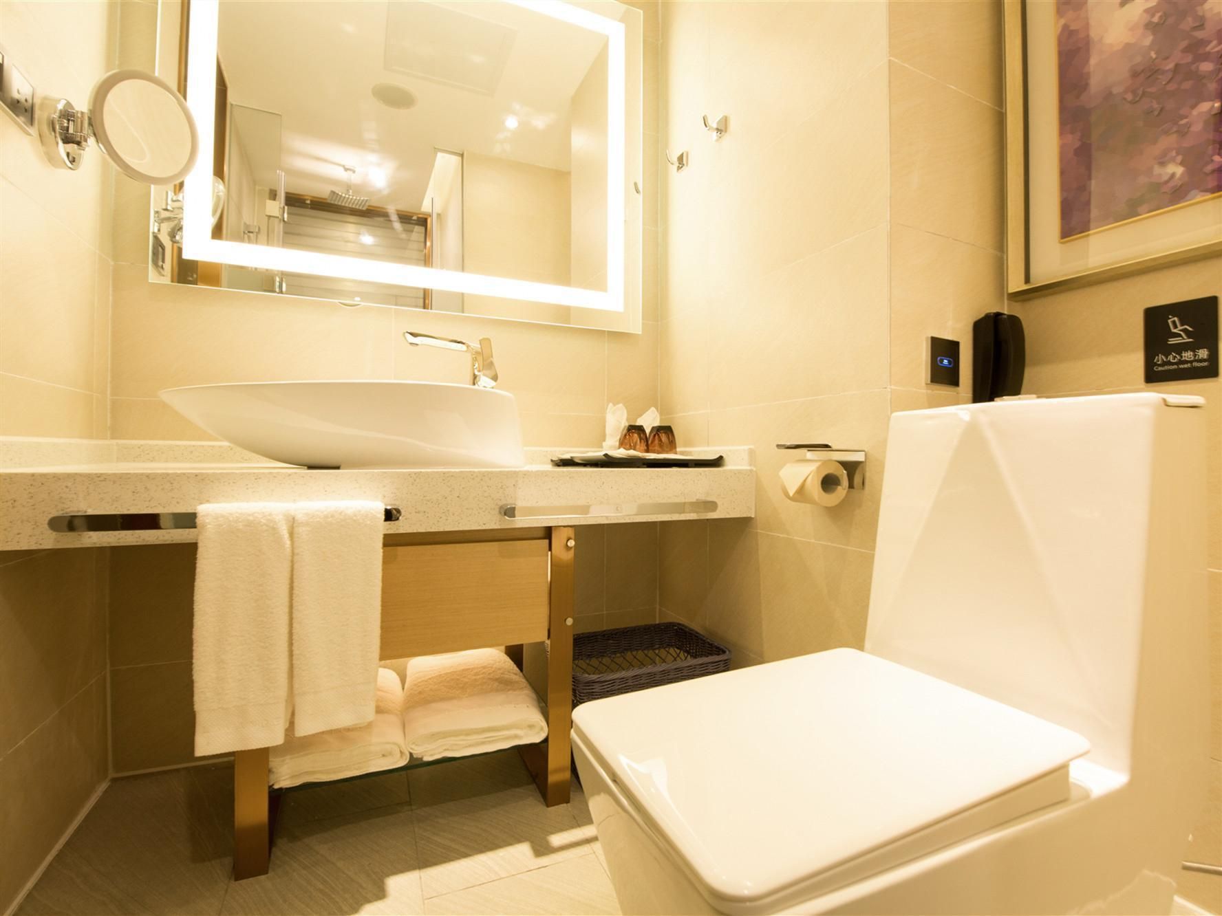 Lavande Hotel Qijiang High-speed Railway Station                                           Deluxe Queen Combo 2