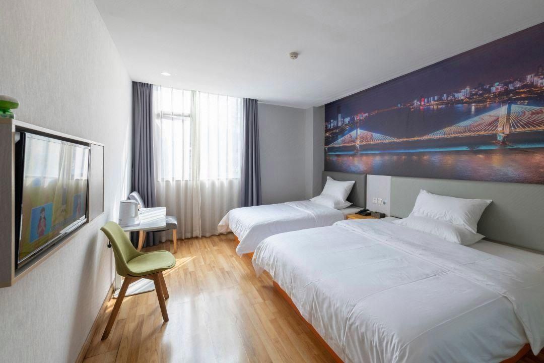 WH - Traditional Bed Room