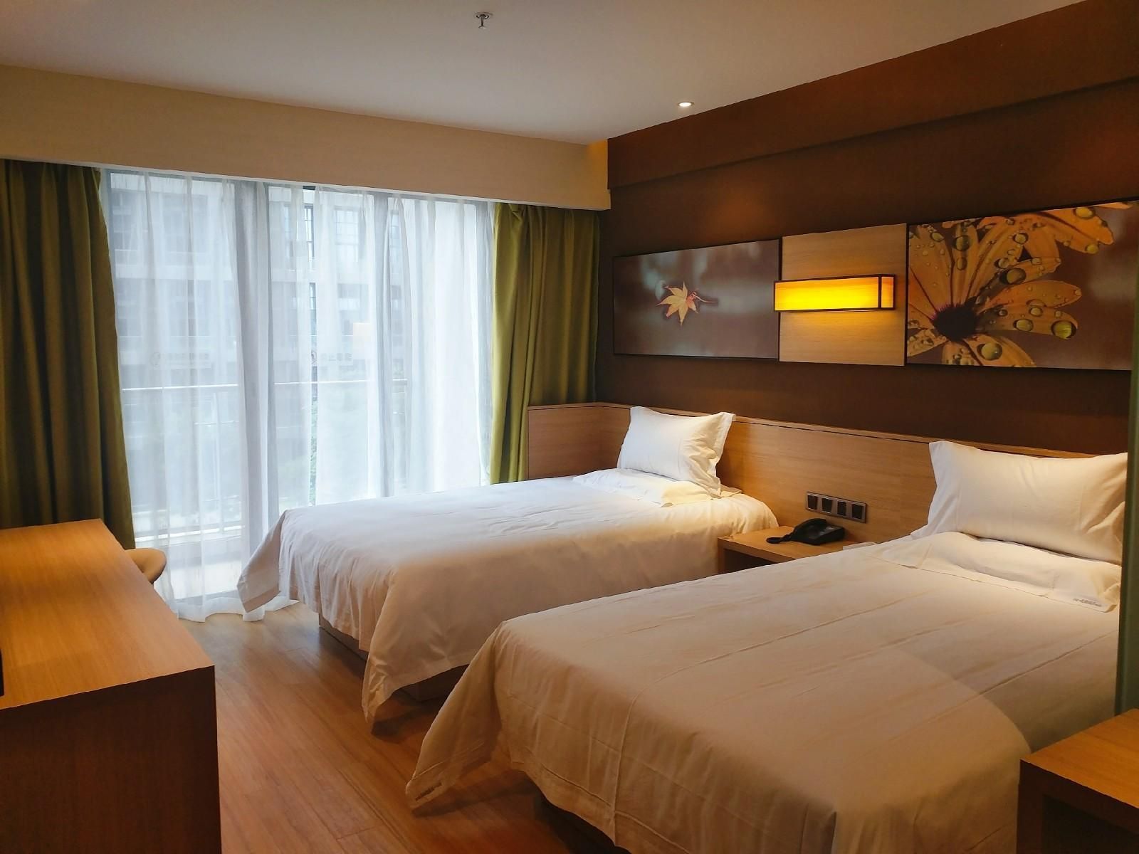 IU Compact U - S Twin Room