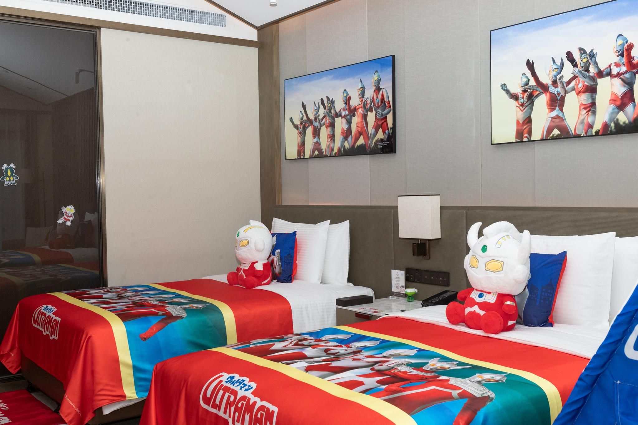 Ultraman Parent-child Twin Room