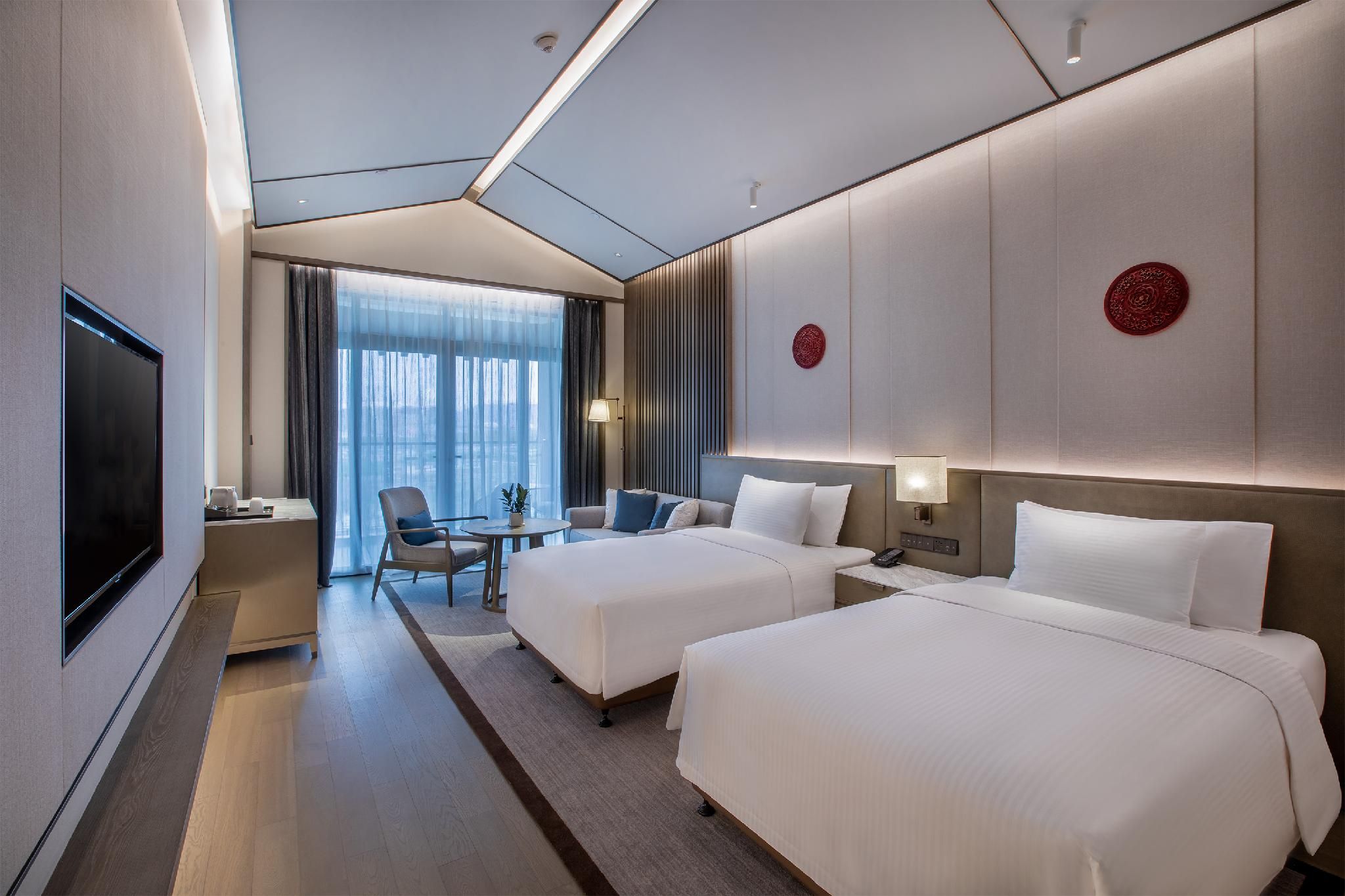 Deluxe Balcony Twin Room