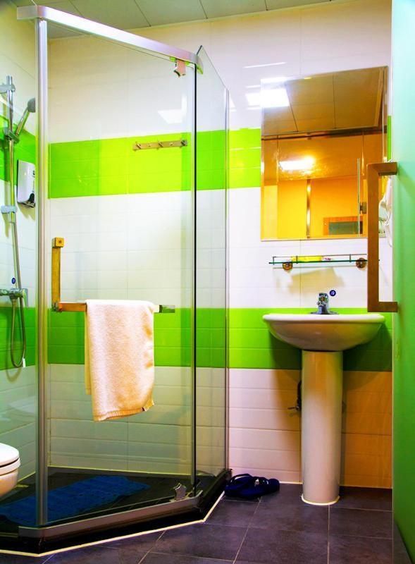 Comfortable Twin Room