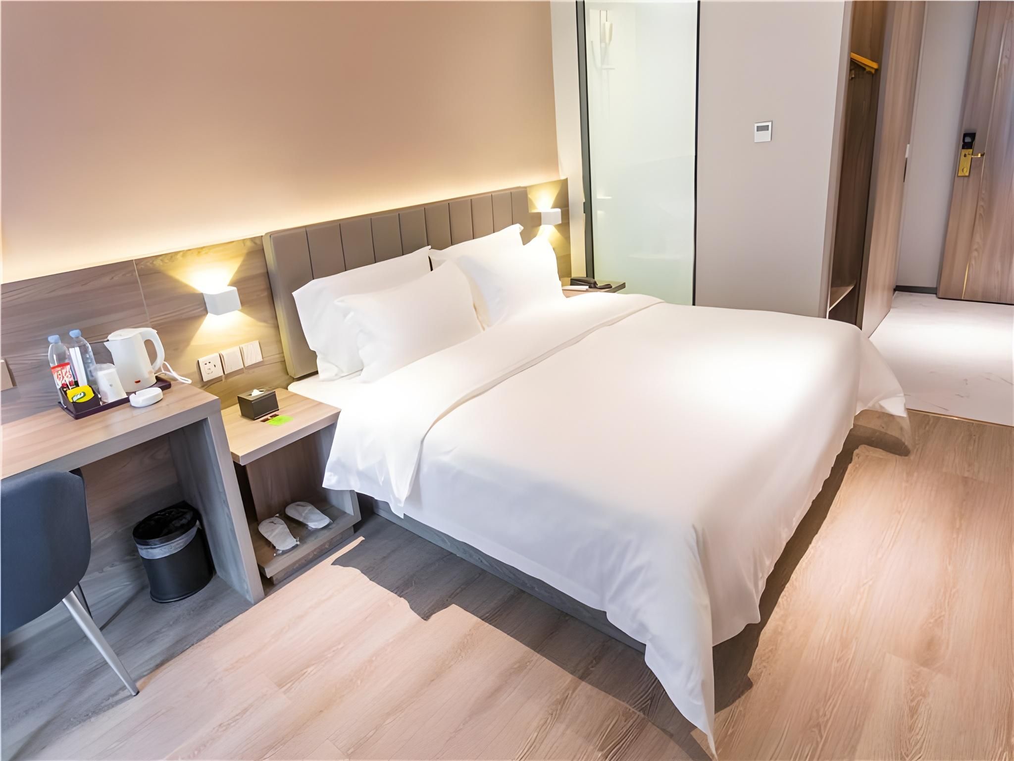 WH -Light Enjoyment Bed Room