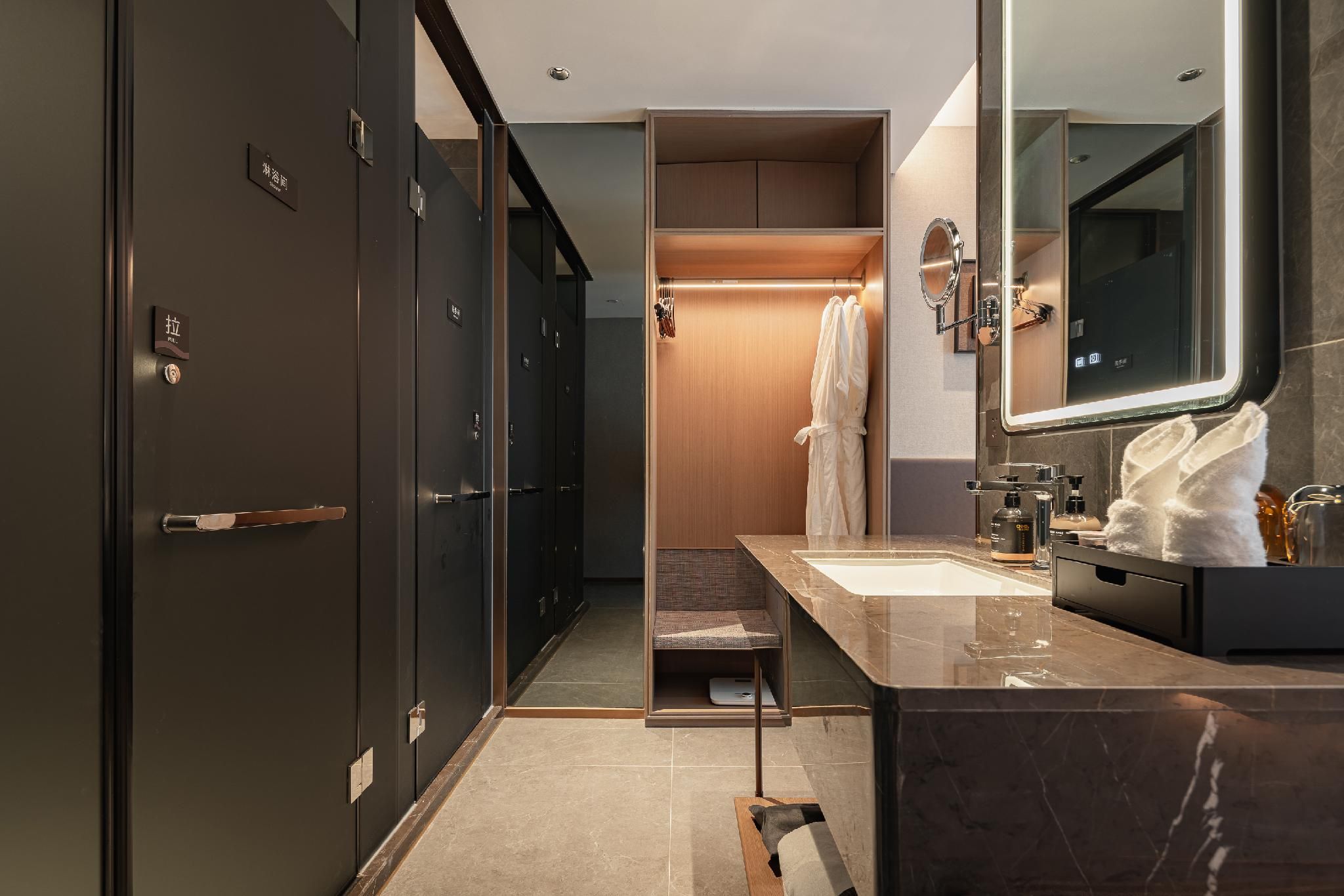 Select Bed Room