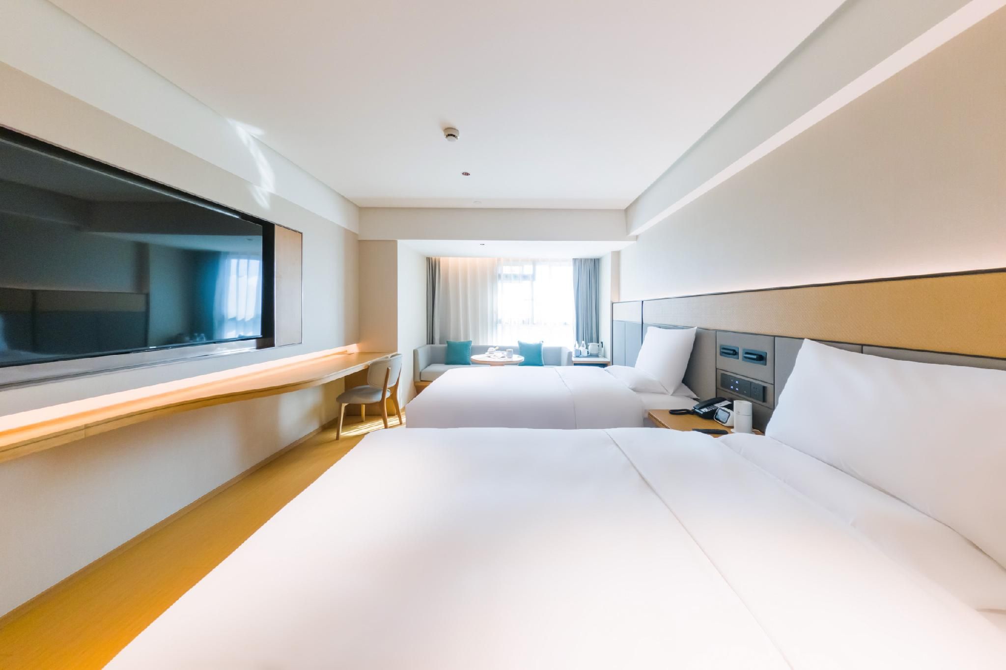 Huazhu - Business Twin Room