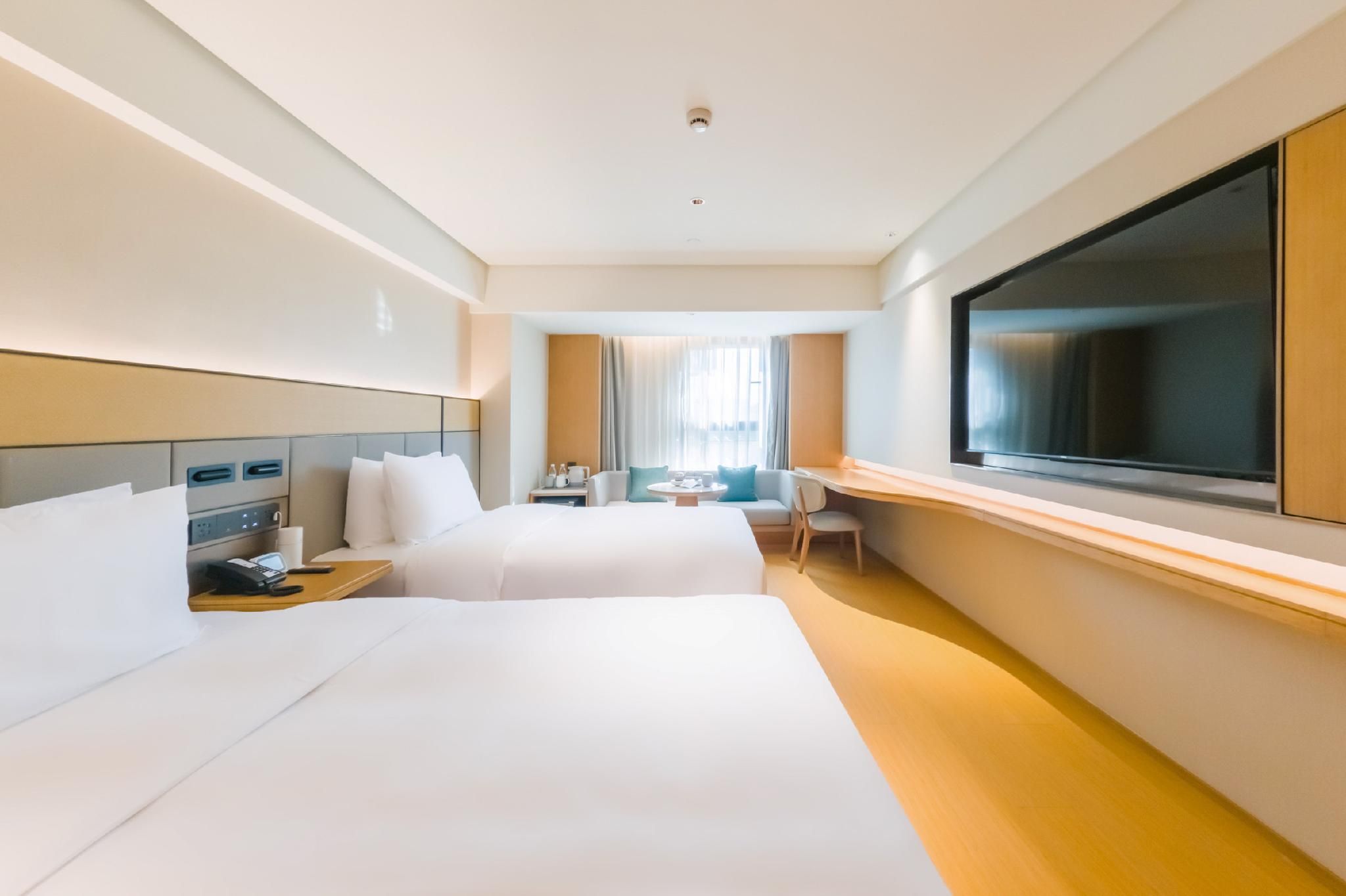 Huazhu - Business Twin Room