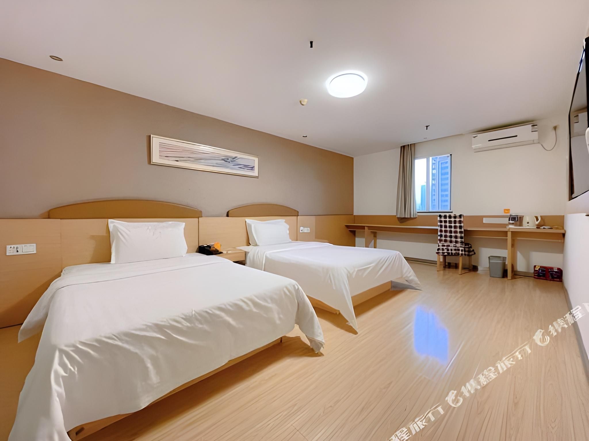 2 Bed Twin Superior Room