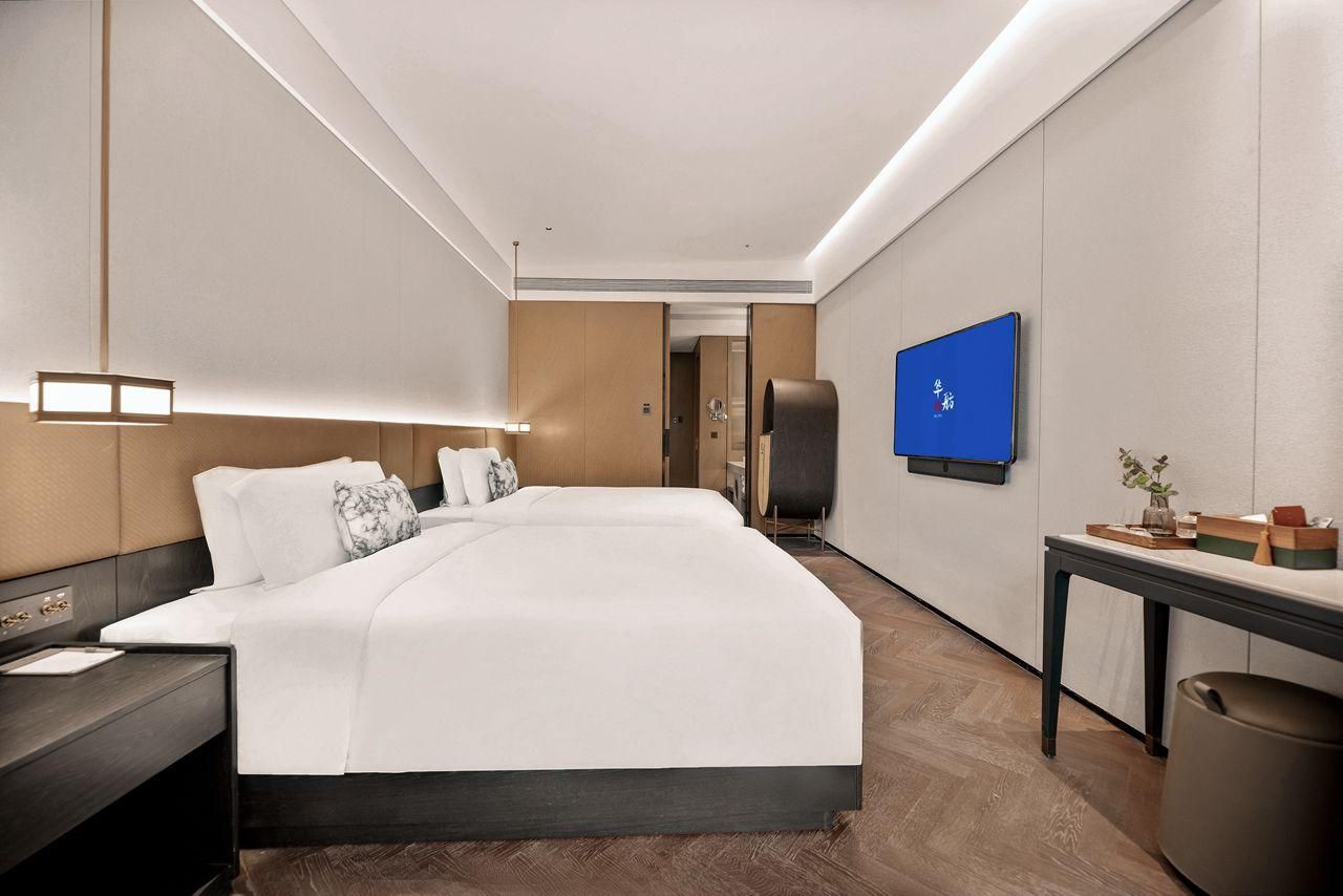 Guest Room - Twin Beds
