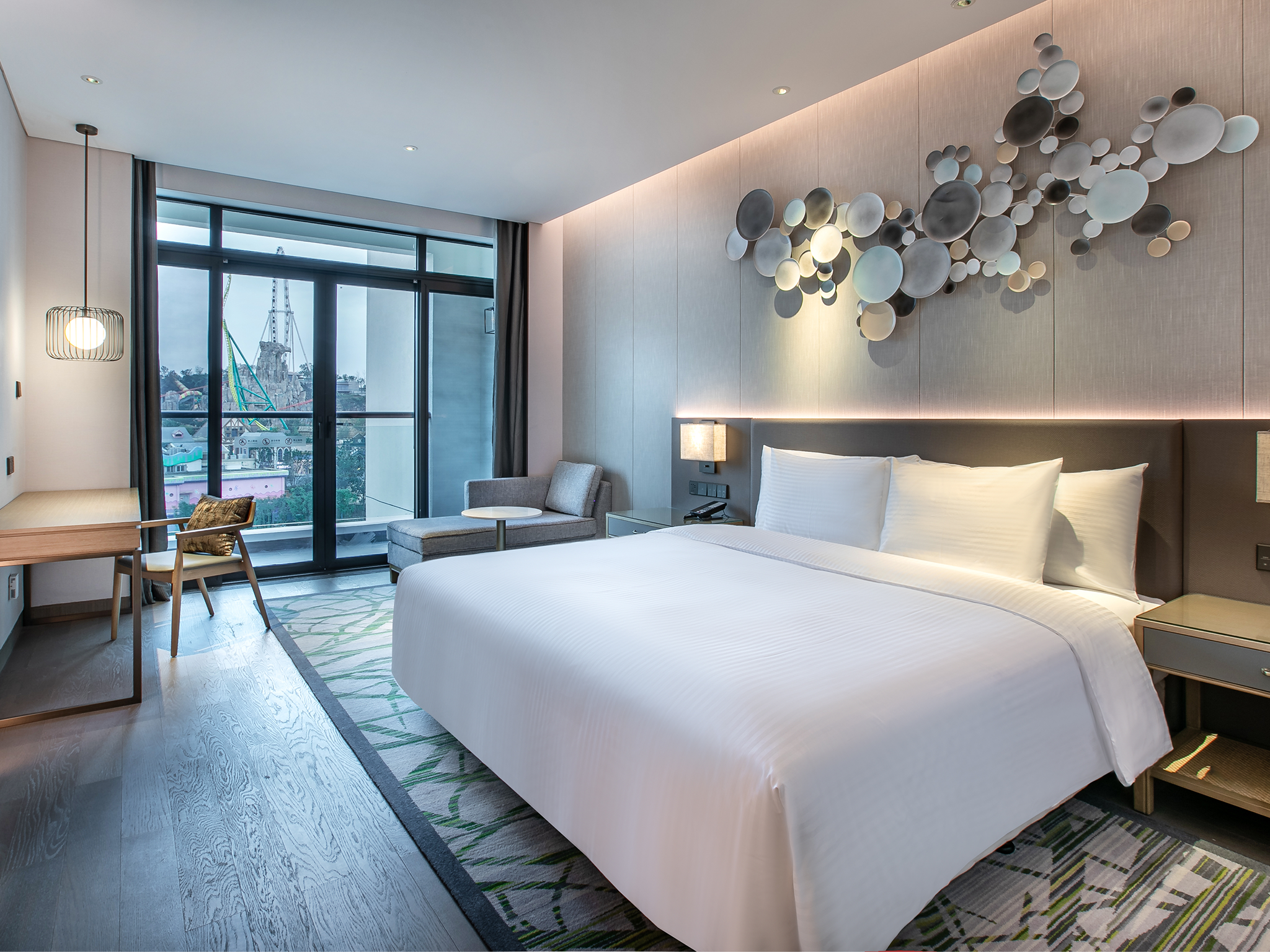 LEBANSHAN Hotel SUNAC Chongqing Deluxe Queen Room with Balcony