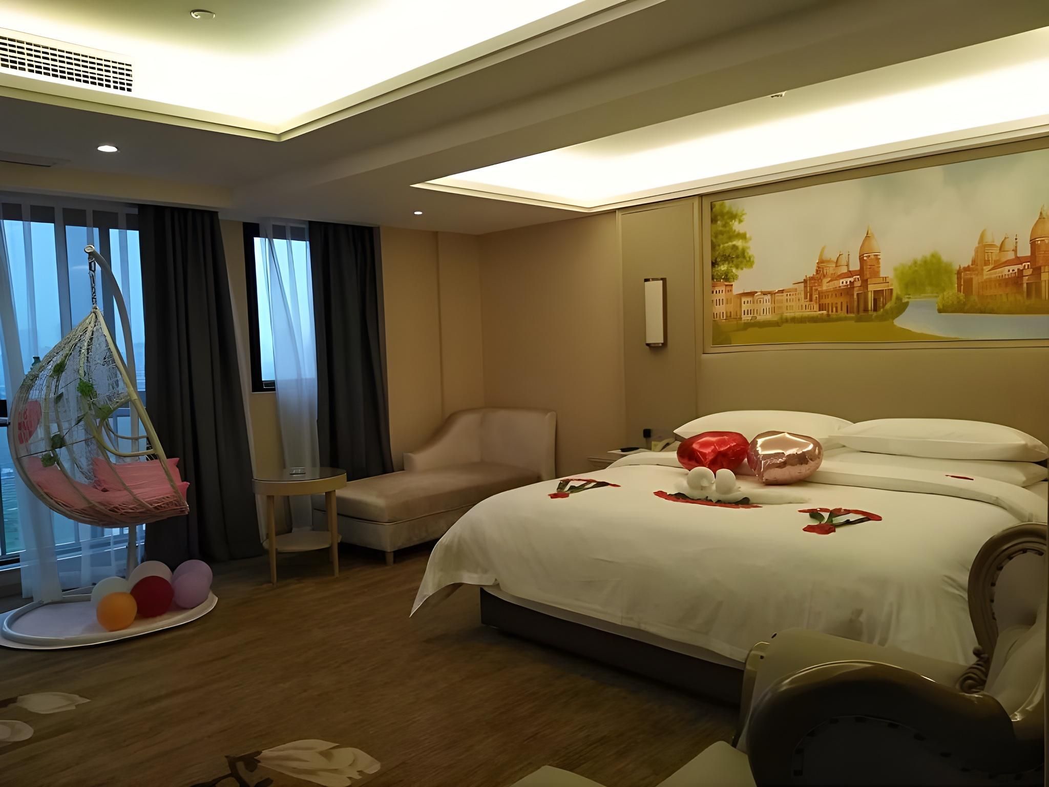 Vienna - Romance Themed Bed Room