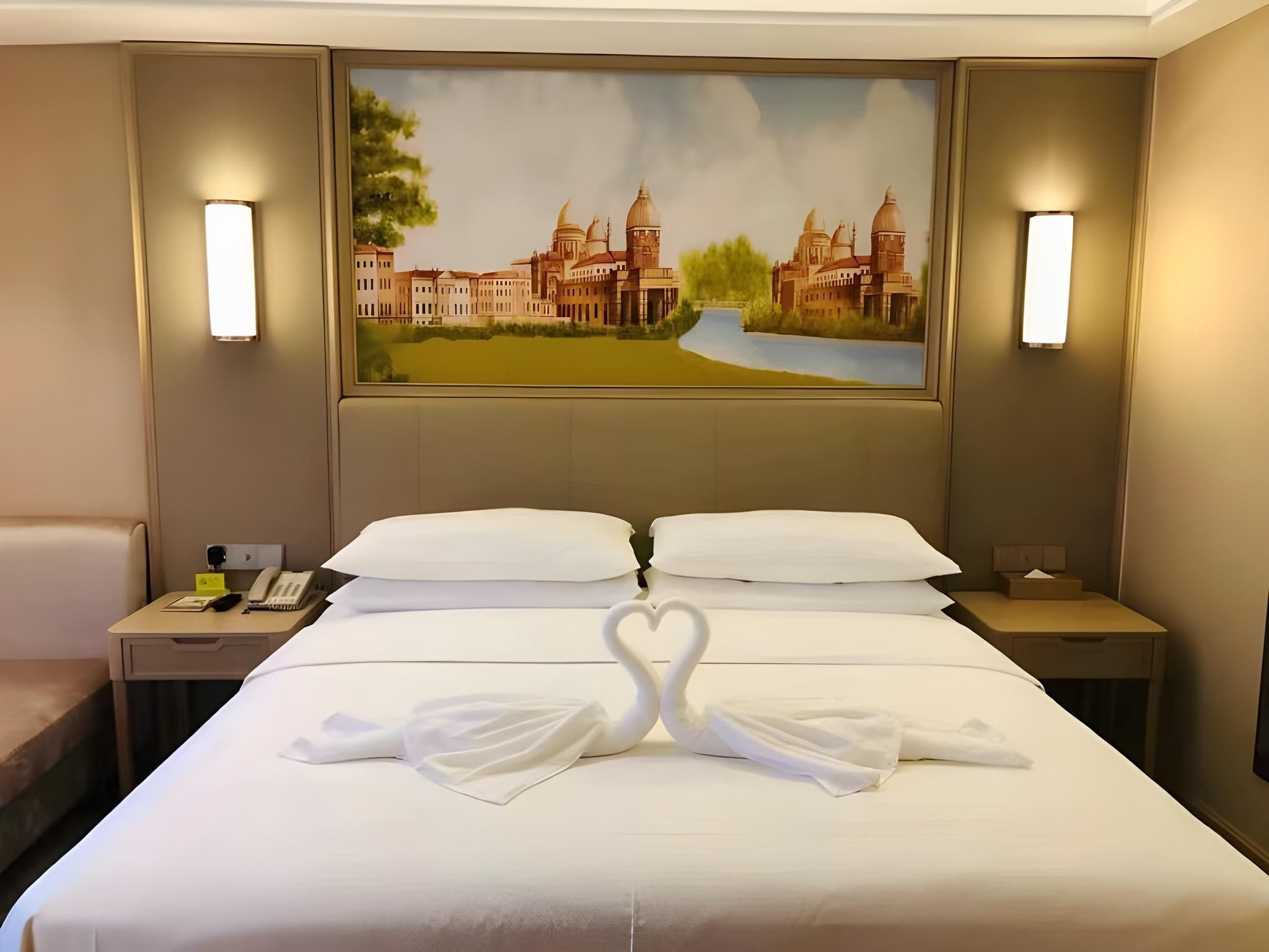 Vienna - Romance Themed Bed Room