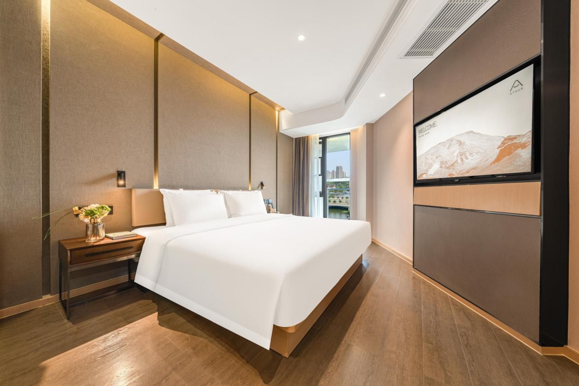 Deluxe Suite with River View