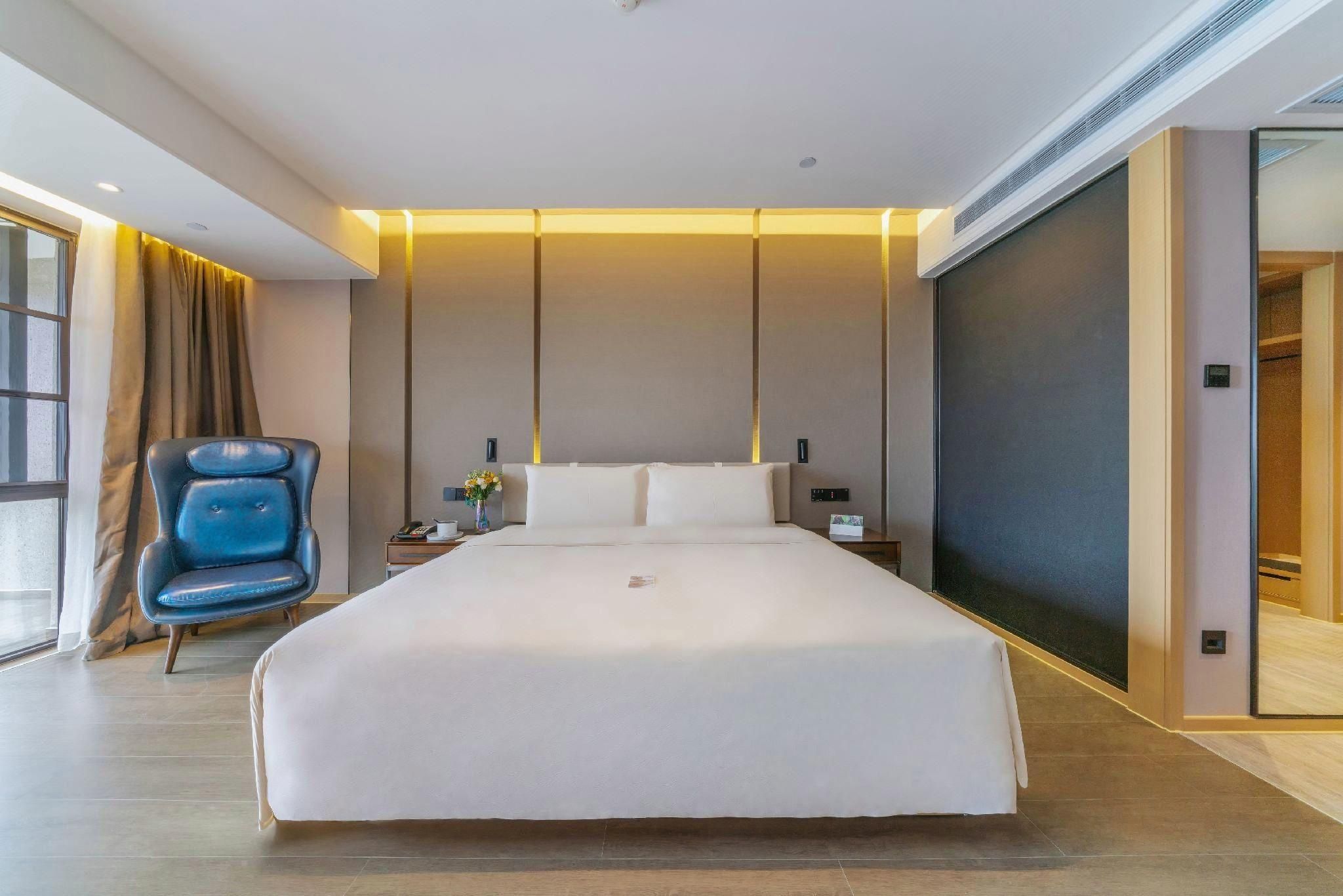 King Executive Lake View