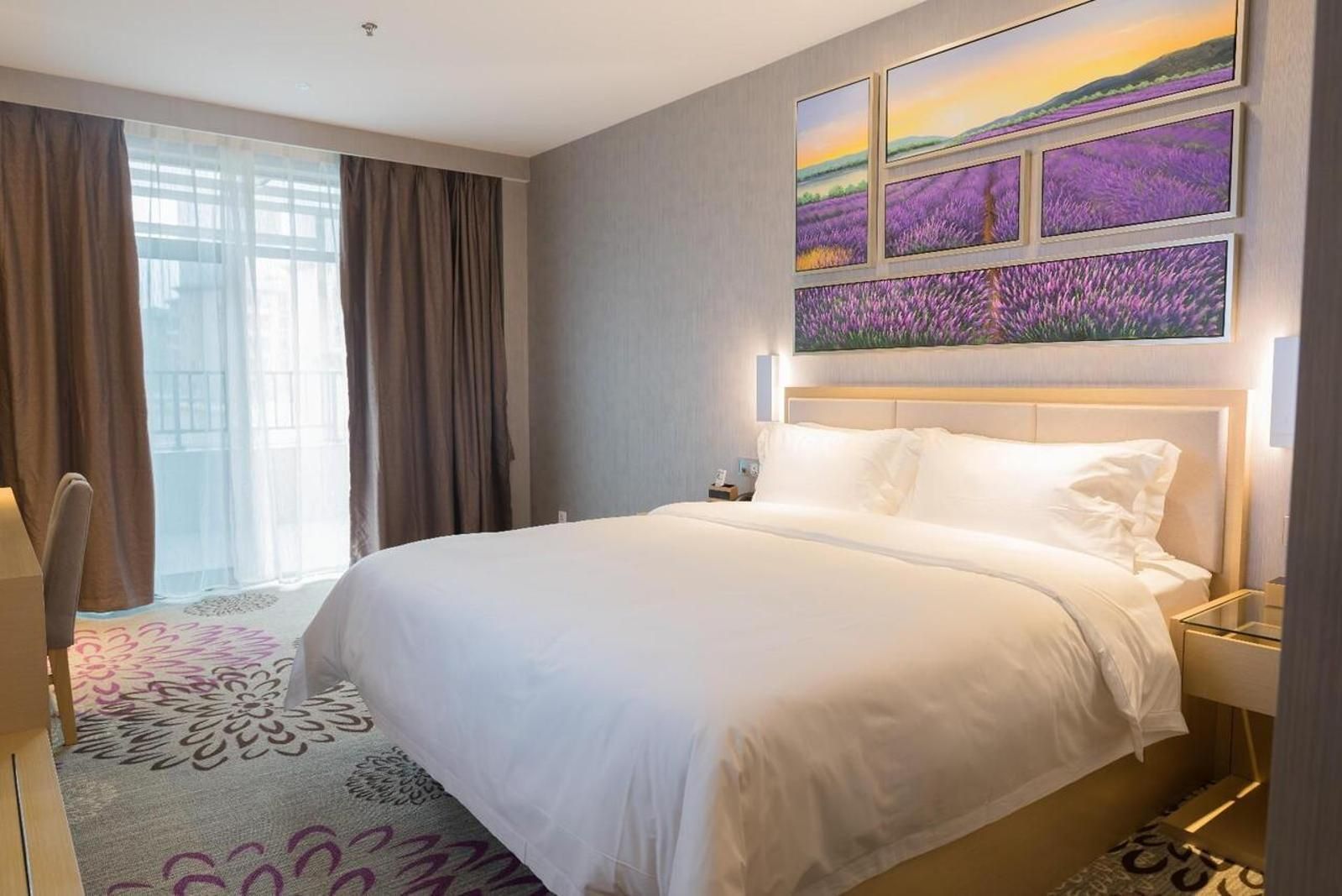 Deluxe King size bed Room