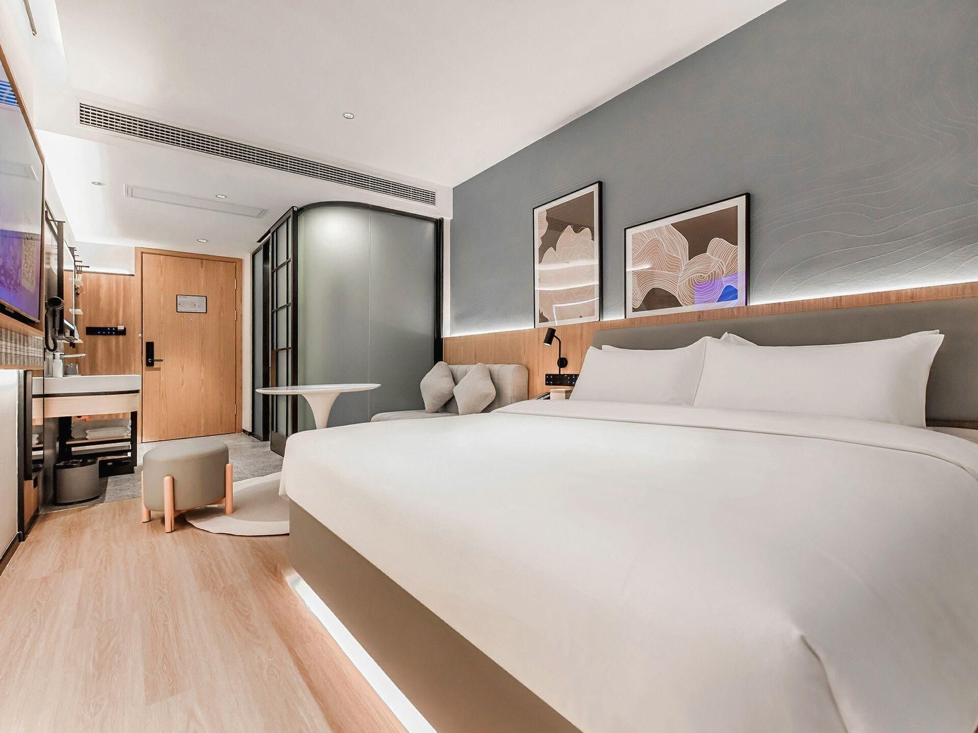 WH - Superior Bed Room