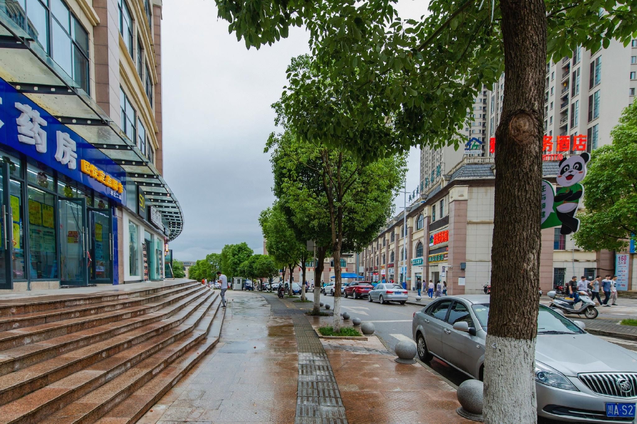 edc208302a2942845f0033d14b906411