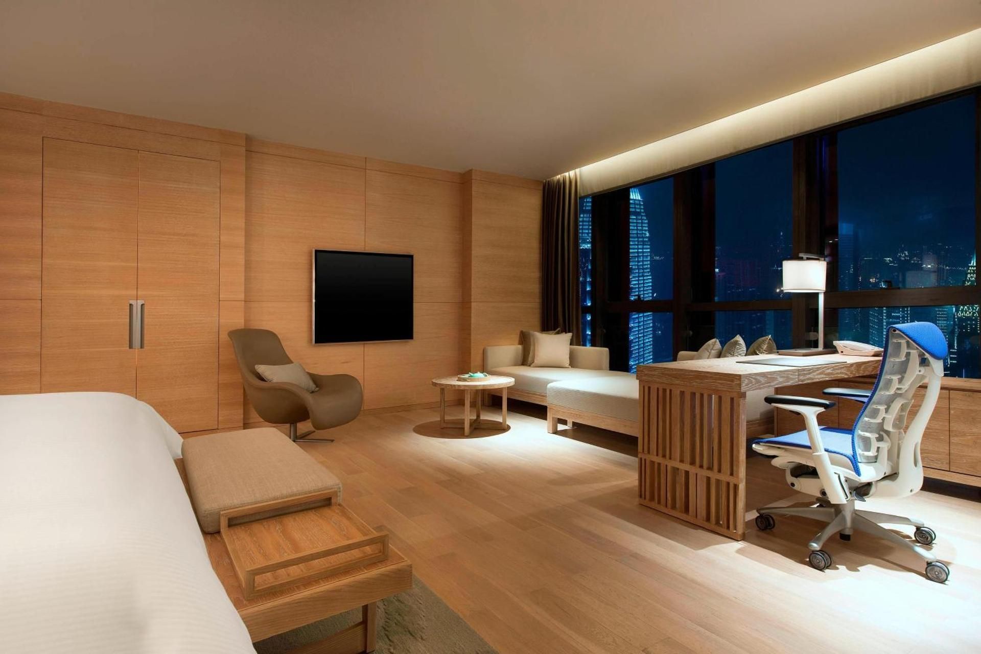 Studio River View Suite