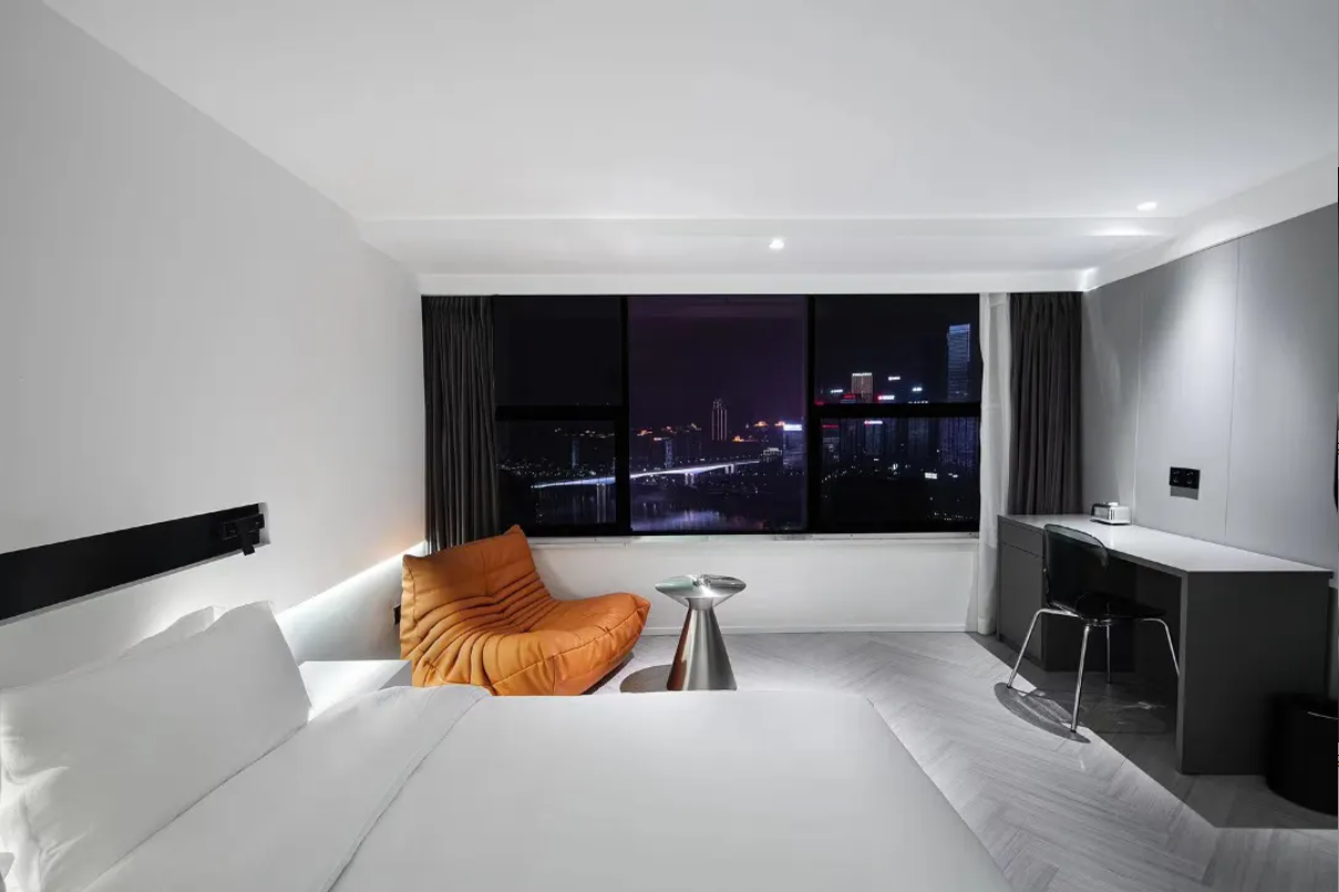 Deluxe King River View