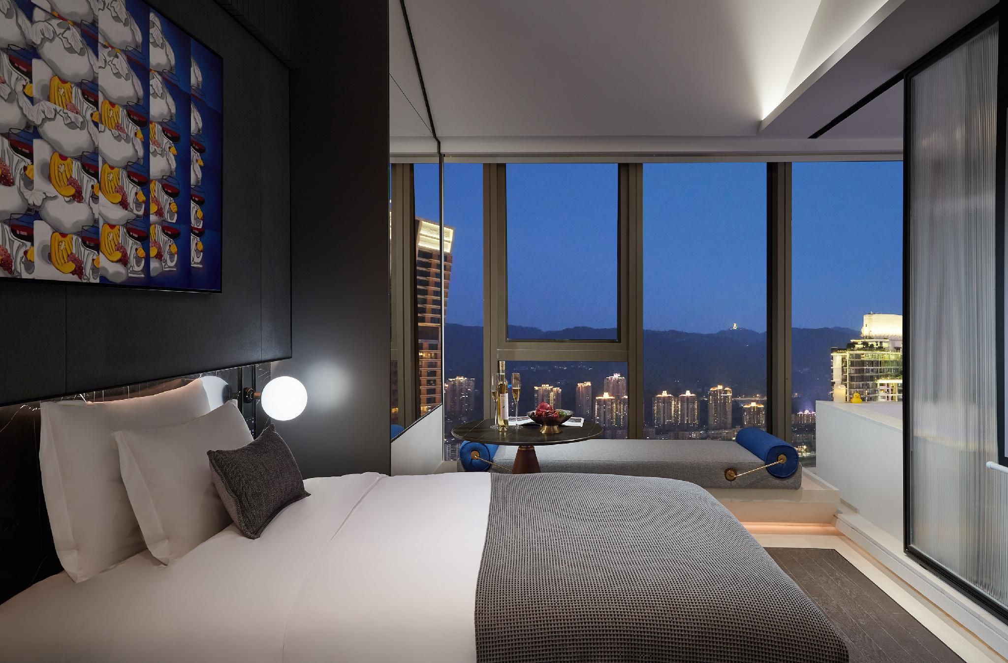 ISEYA HOTEL （Chongqing Jiefangbei Raffles Plaza) Peninsula River - View Twin Room