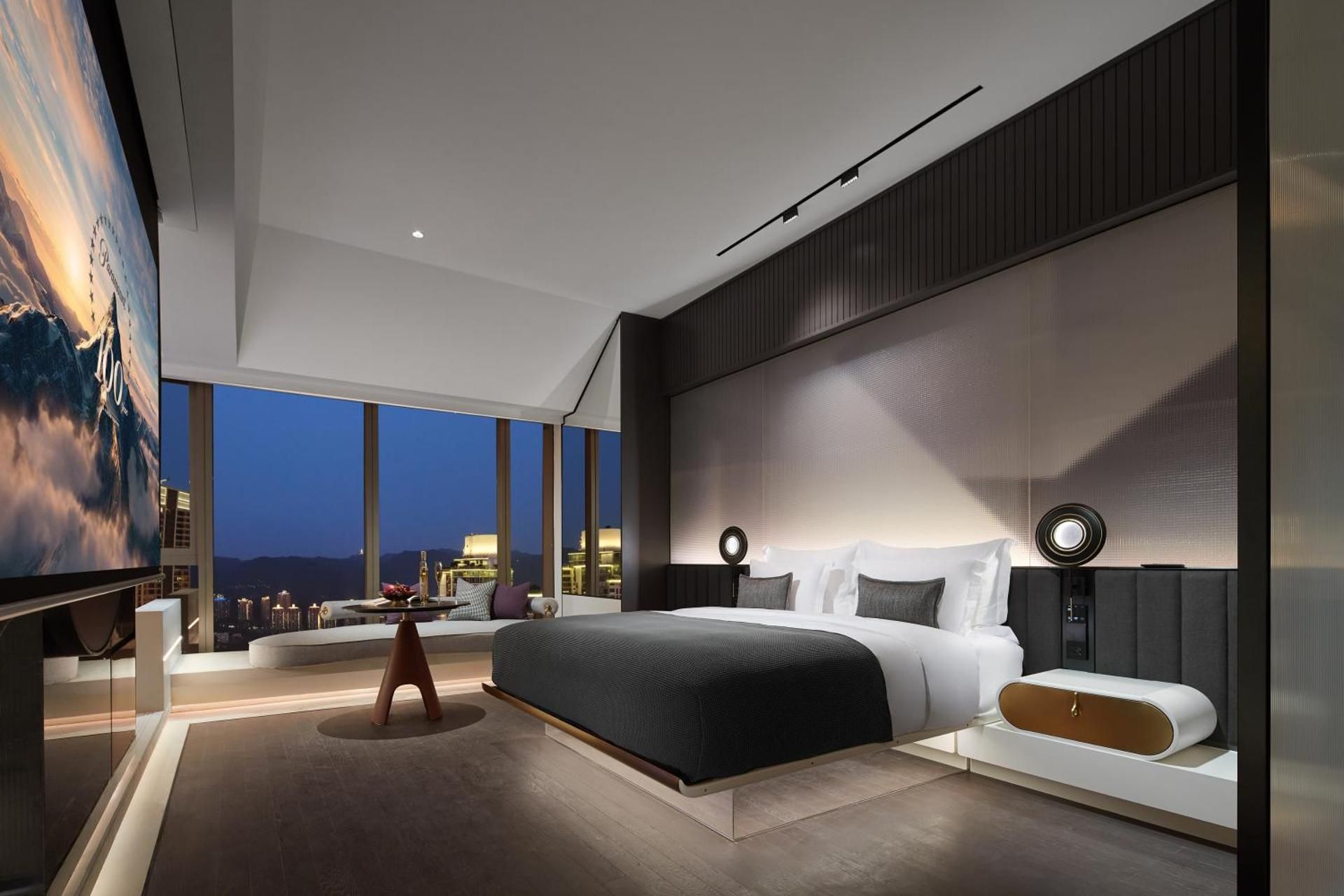 Peninsula River - View King Room