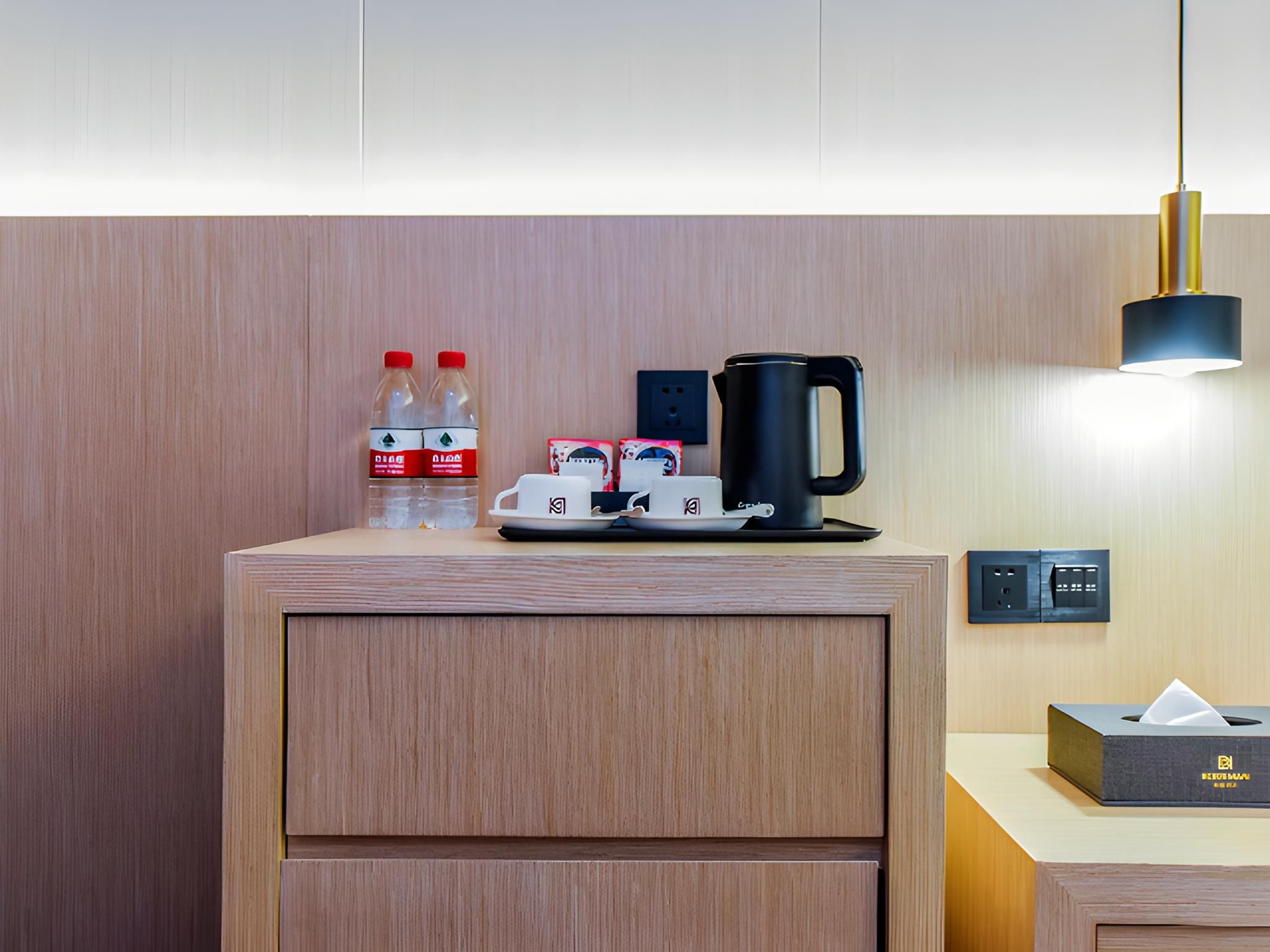 Dossen - Family Room