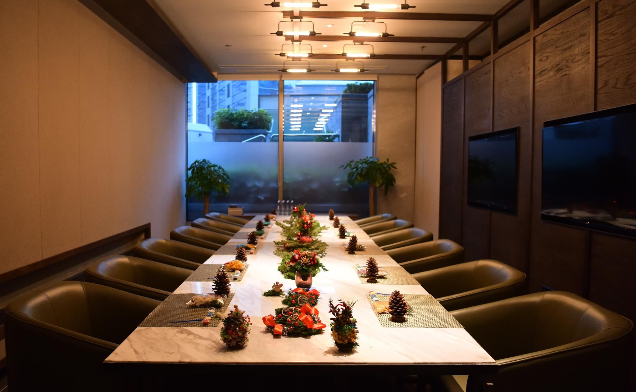 restaurant (private room)