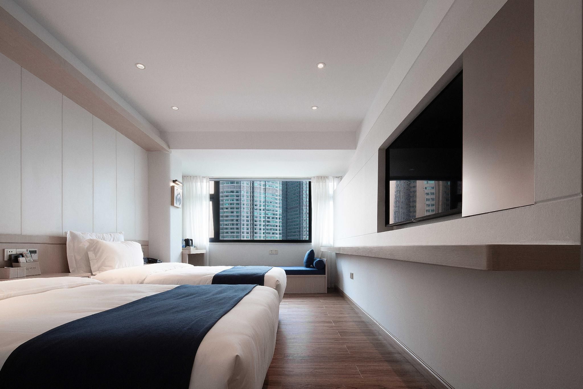 City View Studio - Twin Beds