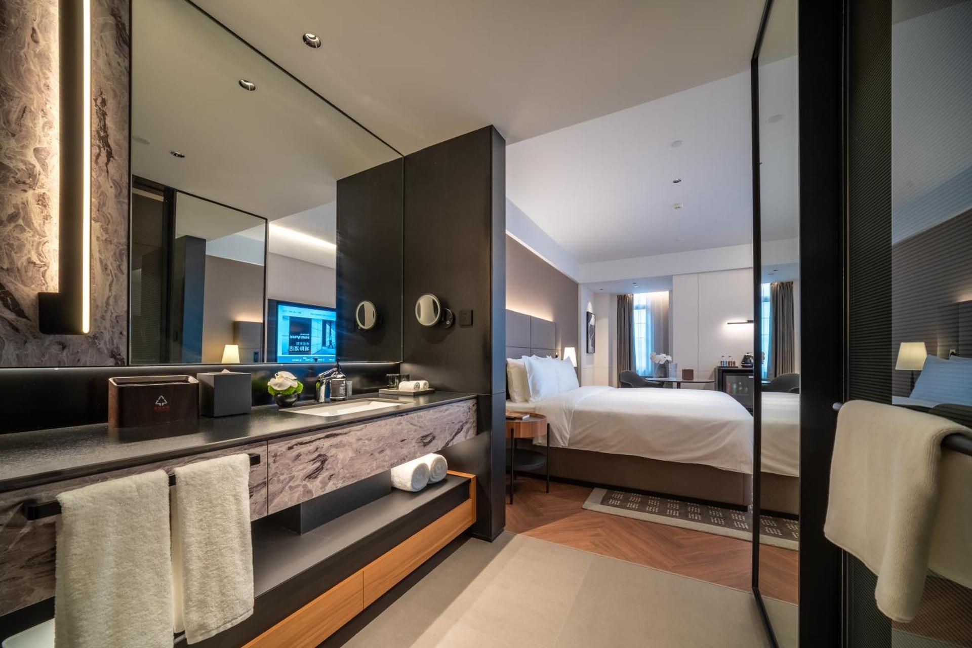 Superior Single Room