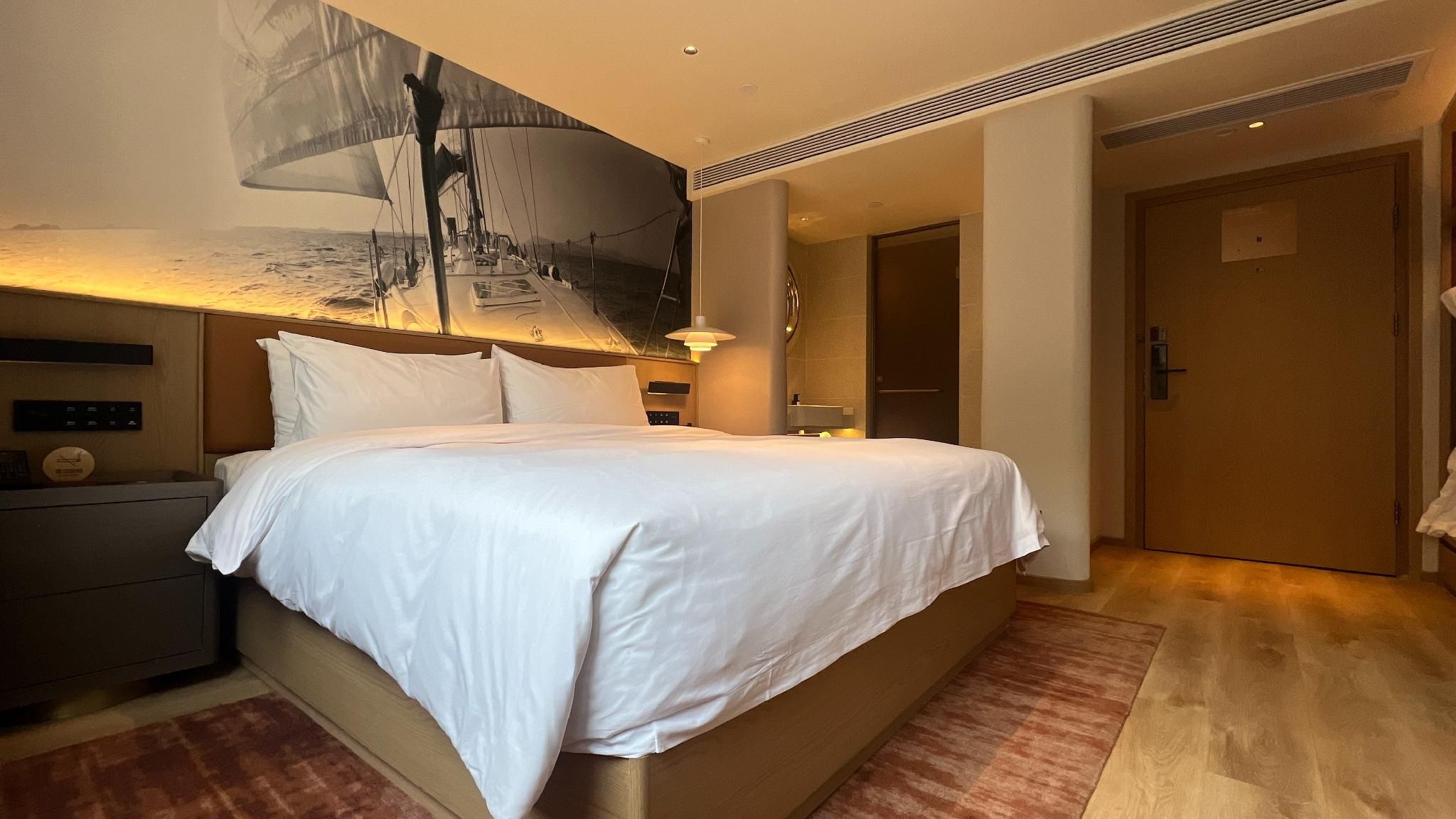 Huazhu - Madison 1 Bed Room