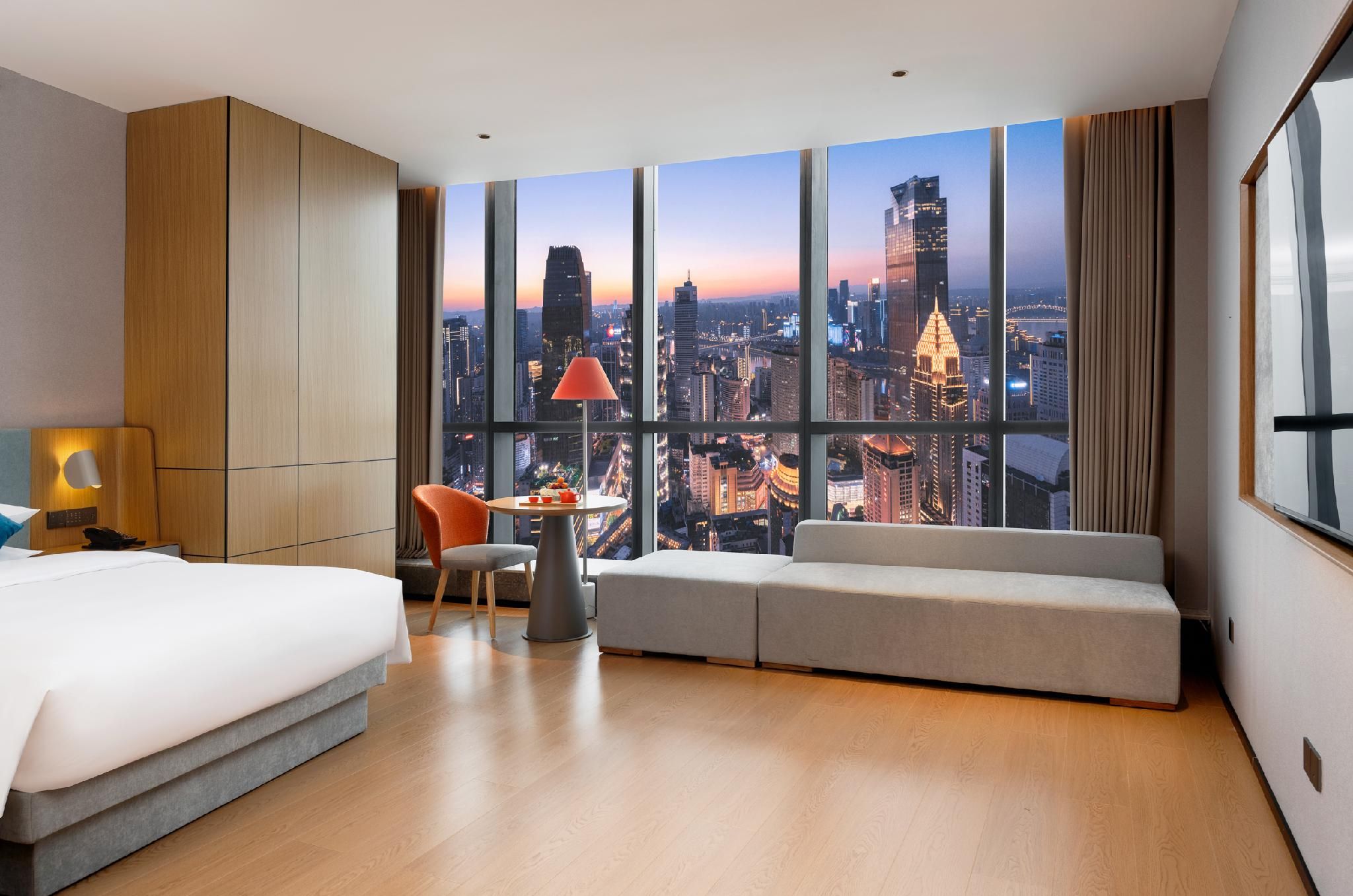 Deluxe Skyline River View Twin Room