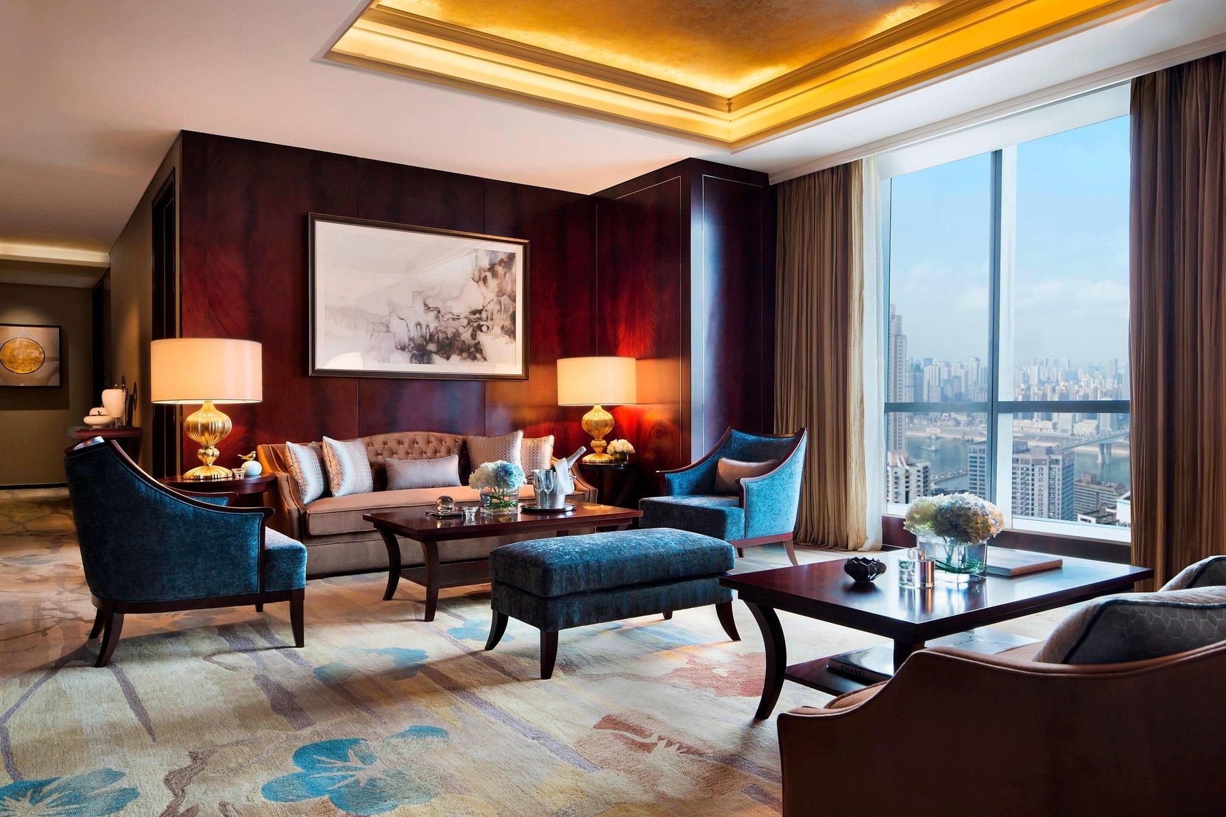 PRESIDENTIAL SUITE, Executive lounge access, City view