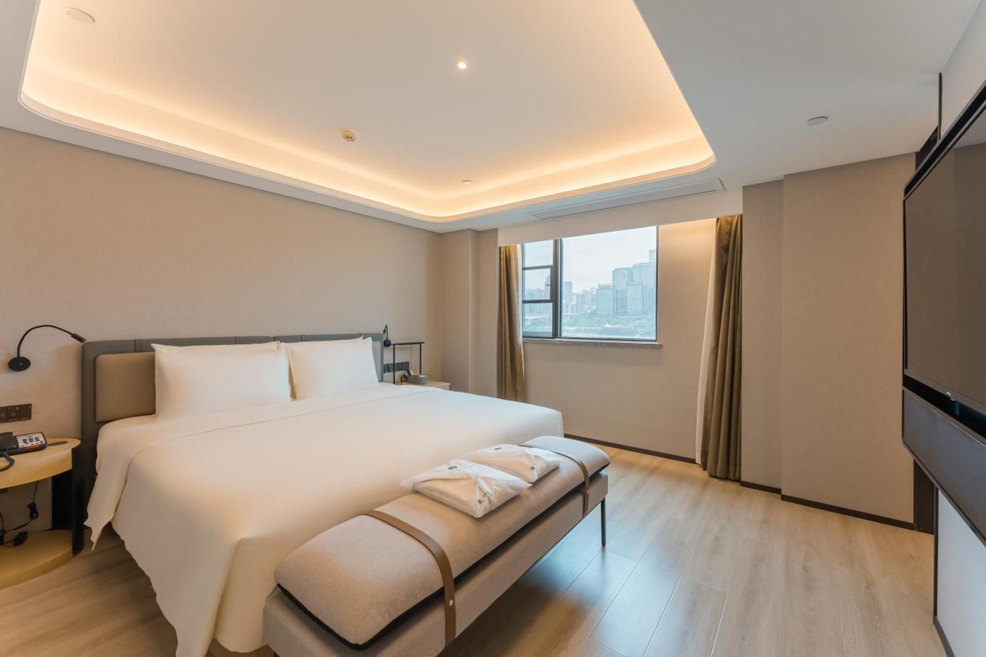 Atour - JIMU Suite with Lake View