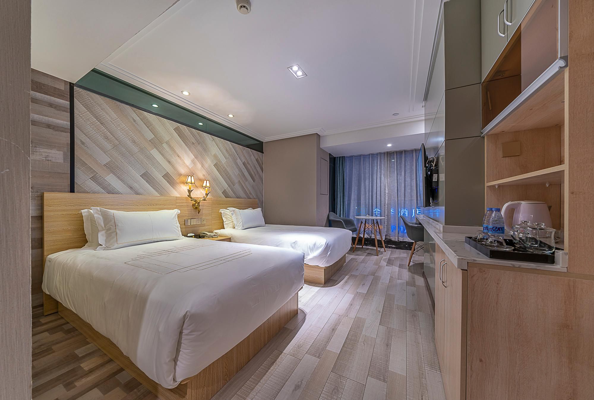 Comfort Sunshine Twin Room