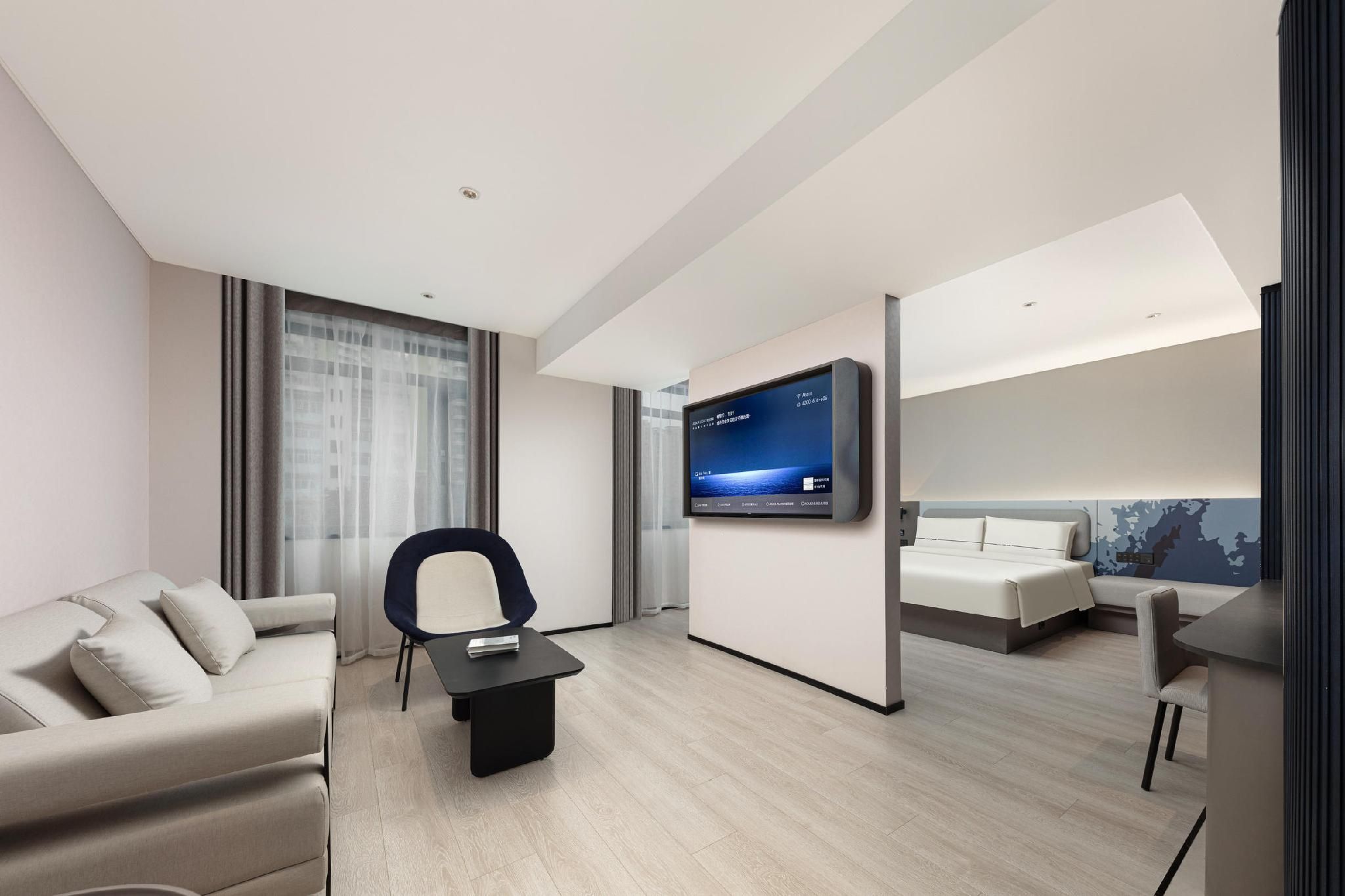 Senior Suite