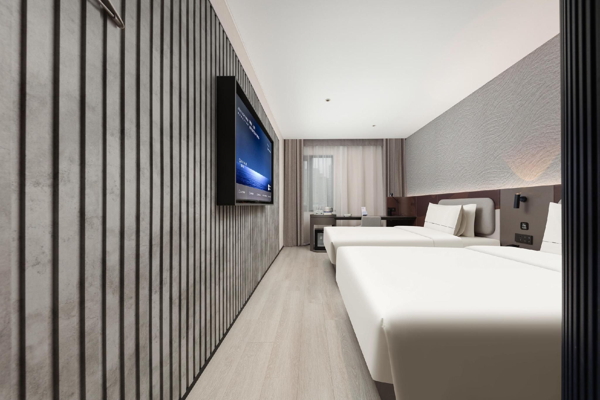 Standard Twin Bed Room