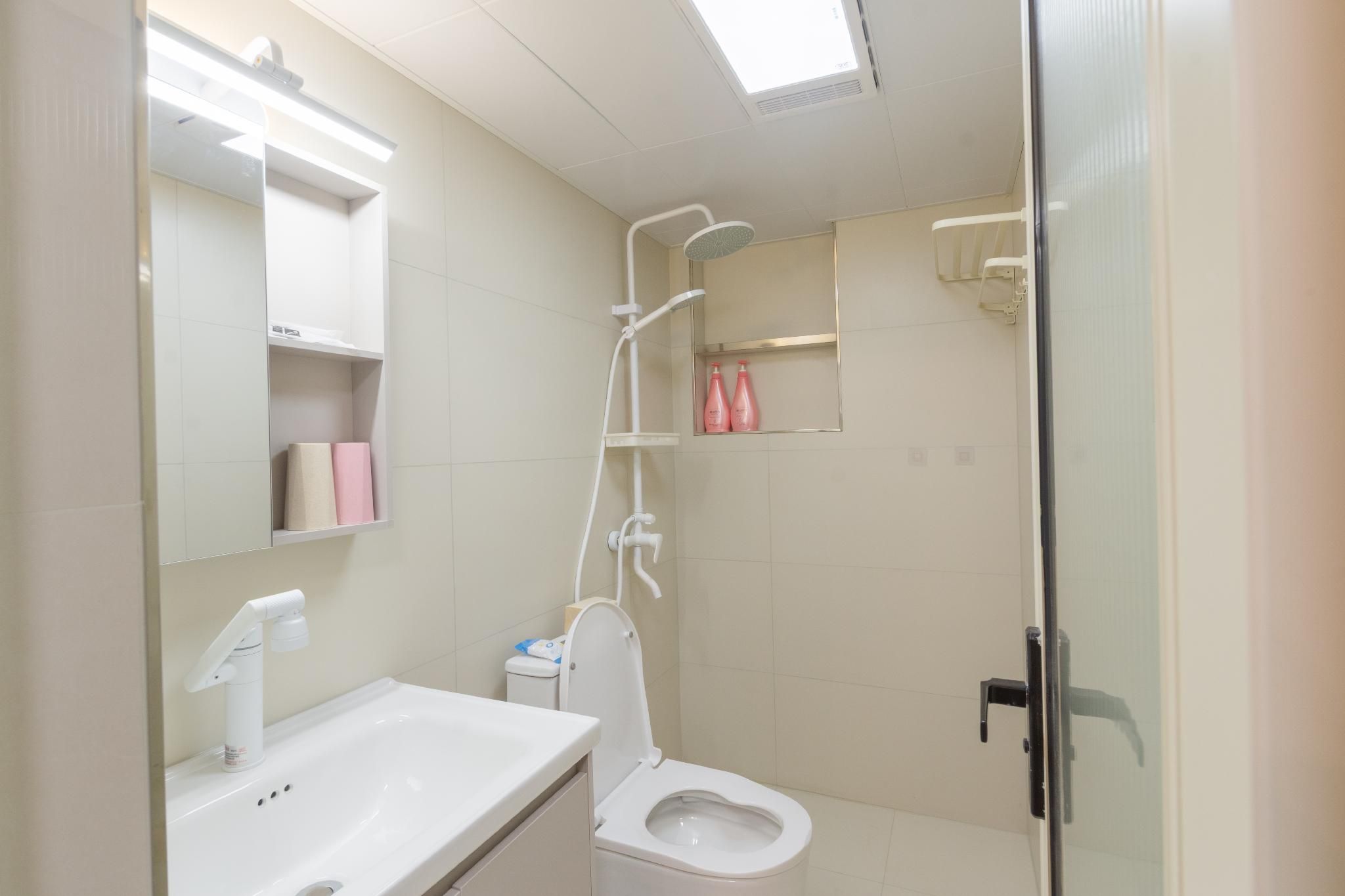 Twin Studio with Shower