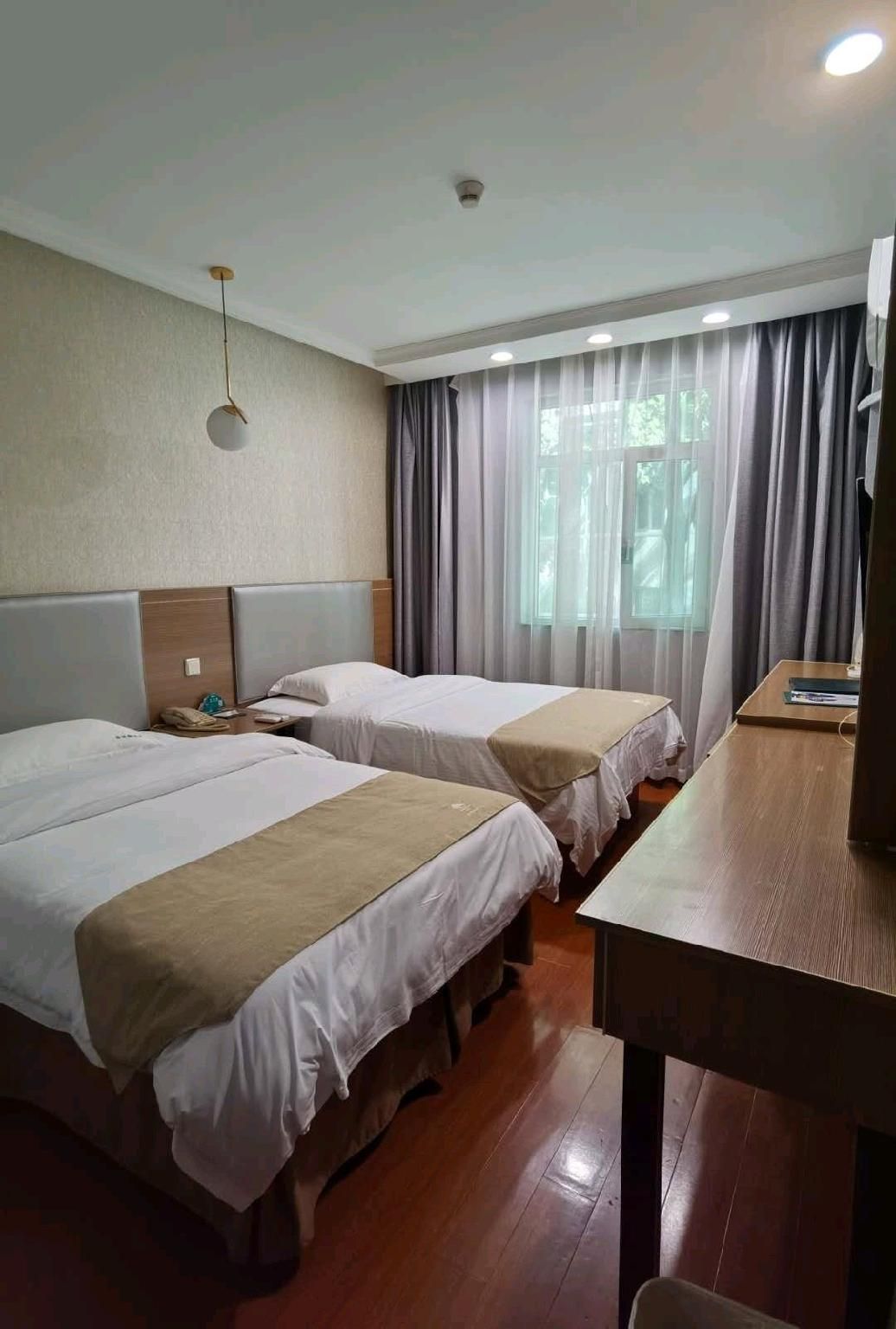 GTI - Twin Room, Electronic Sports