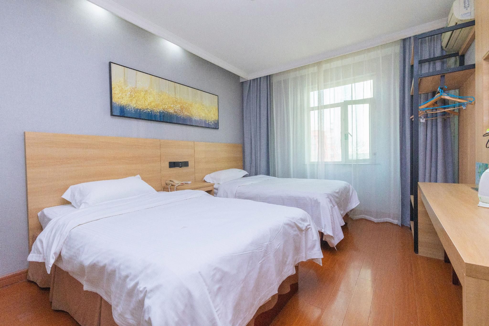 2 Bed Twin Superior Room