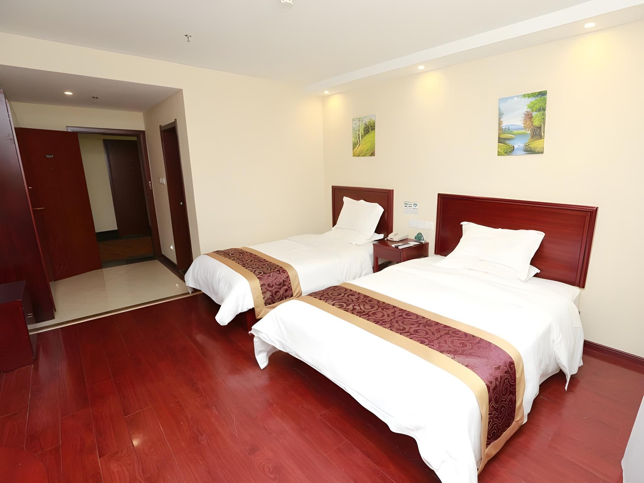 GTI - Twin Room, Electronic Sports