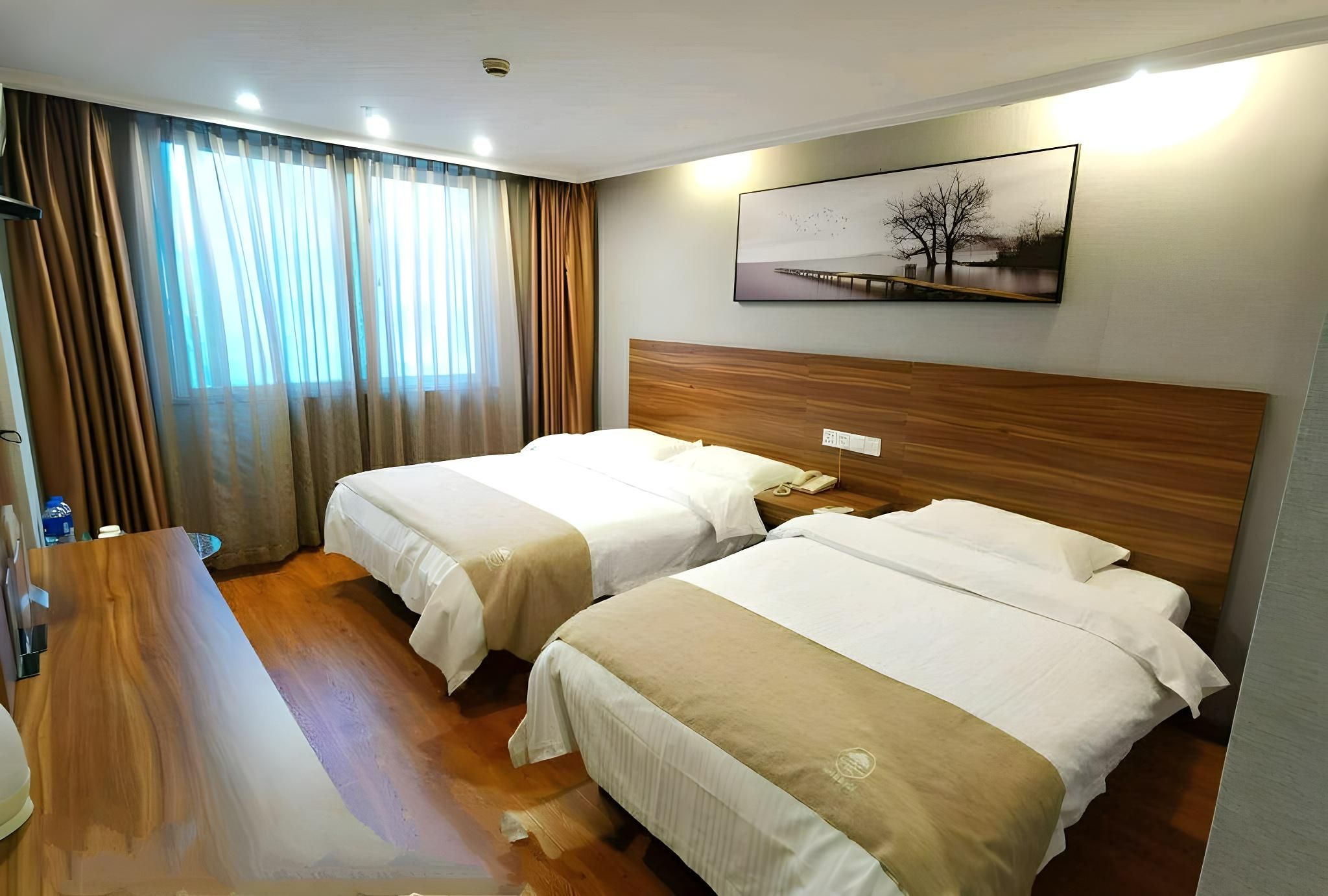 2 Bed Twin Superior Room