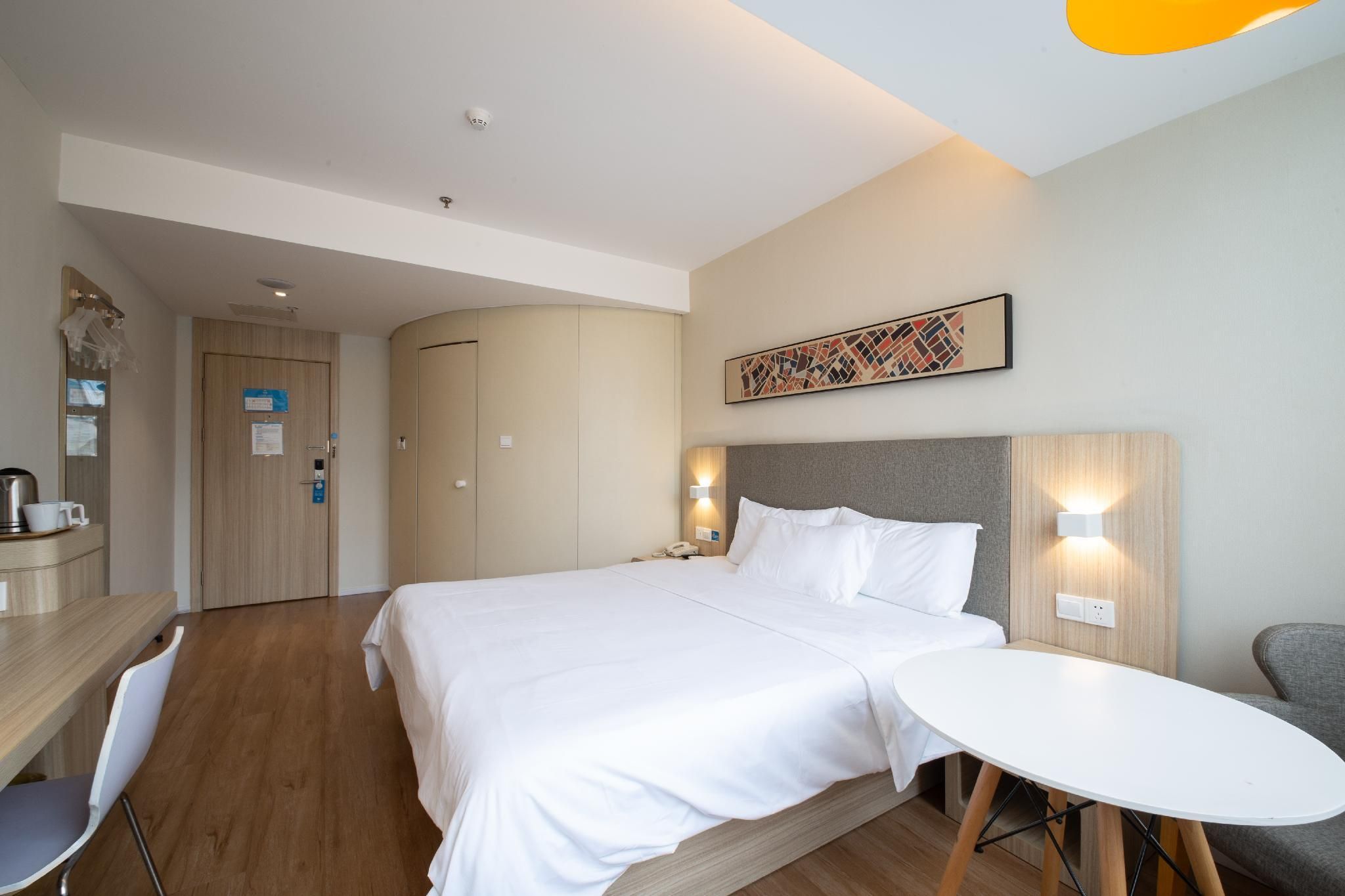 Hanting Hotel Chongqing Daping Longhu Times Paradise Walk Superior 1 Queen 2