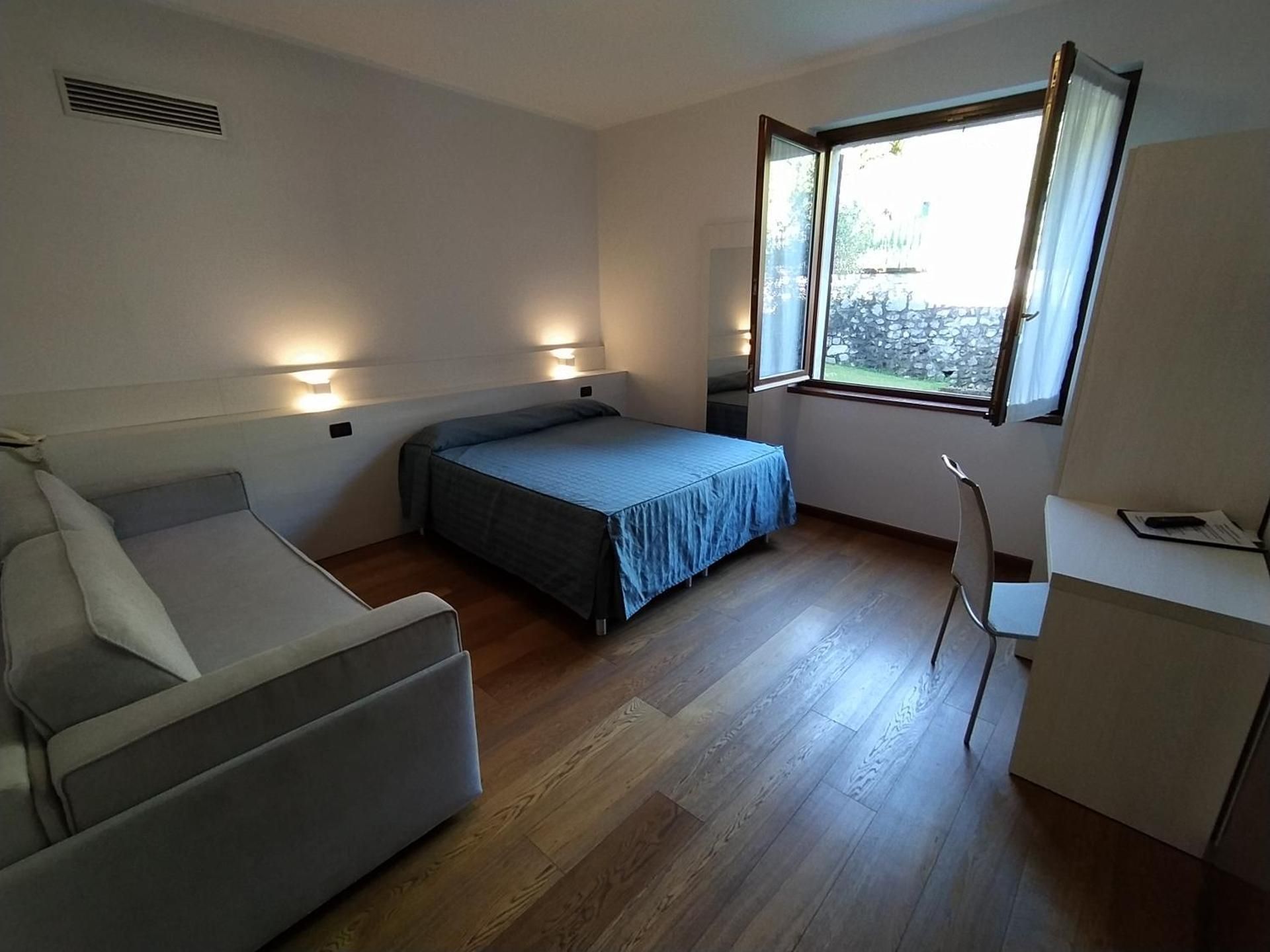 Triple Room with Mountain View