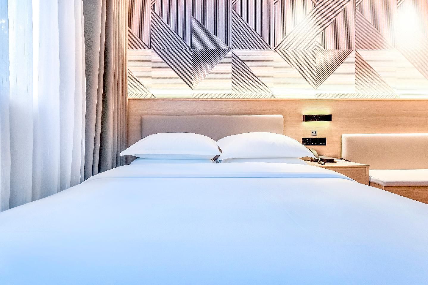 Dossen - Standard Bed Room