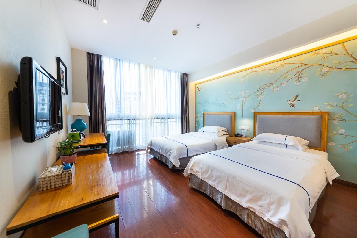 Deluxe Twin